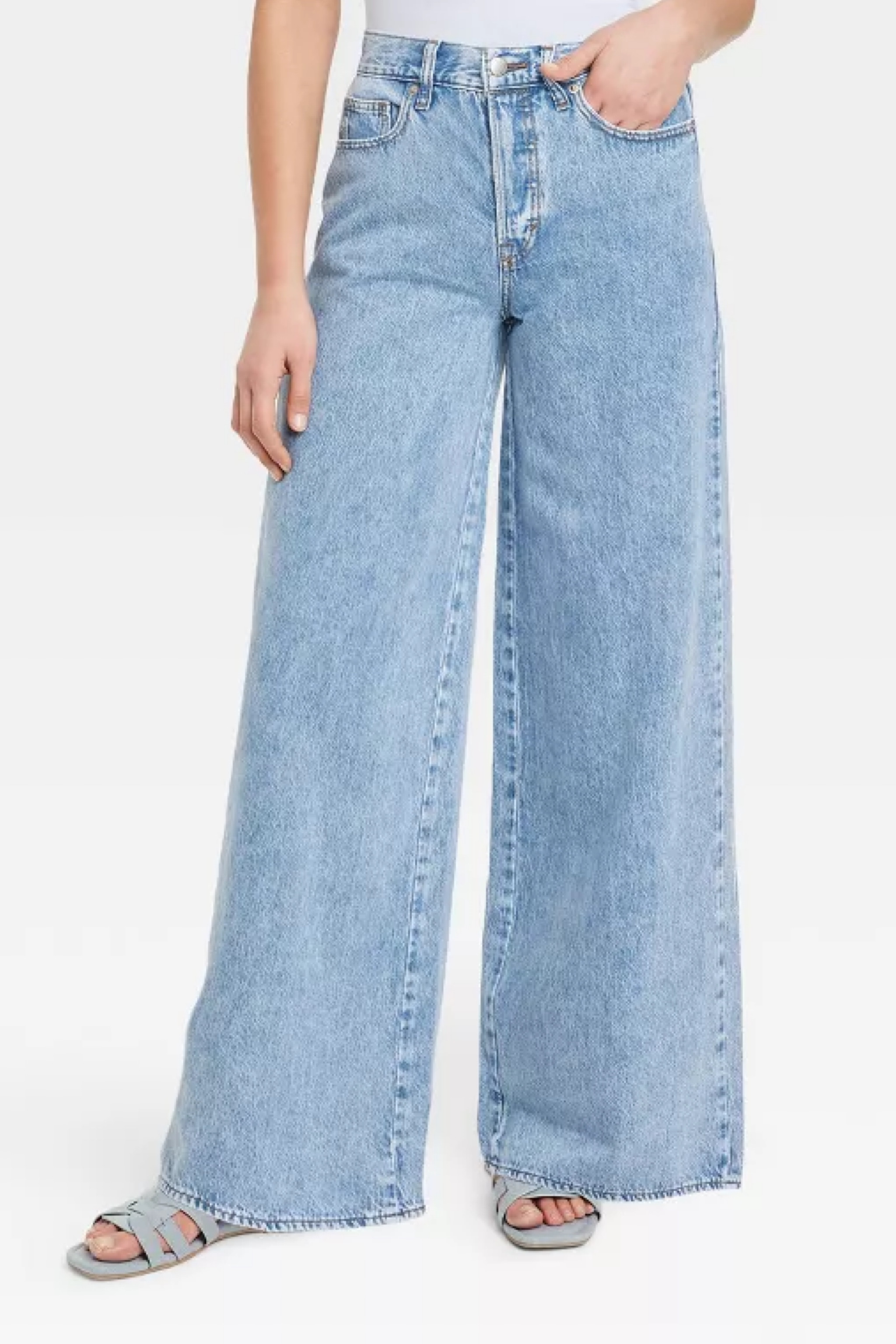 This Target denim is too good to pass up. Only $36 and come with a great fit and wash  

#LTKFindsUnder50 #LTKStyleTip #LTKOver40