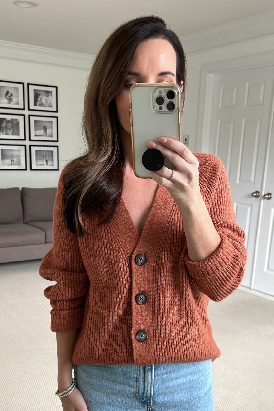 A few new arrivals from Old Navy ✨ 
All of the tops come in petite, regular and tall.
• Waffle knit: wearing size S. Comes in a ton of colors 
• Grey sweater: wearing size s
• Orange cardigan:  size s
• White sweater: size s
• Gray turtleneck sweater: size s 
#ltk #ltkunder50 #liketkit #oldnavy #oldnavystyle #fallfashion #sweaters #sweaters #outfitideasforyou #casualstyle #chic #autumnstyle 



#LTKfindsunder50