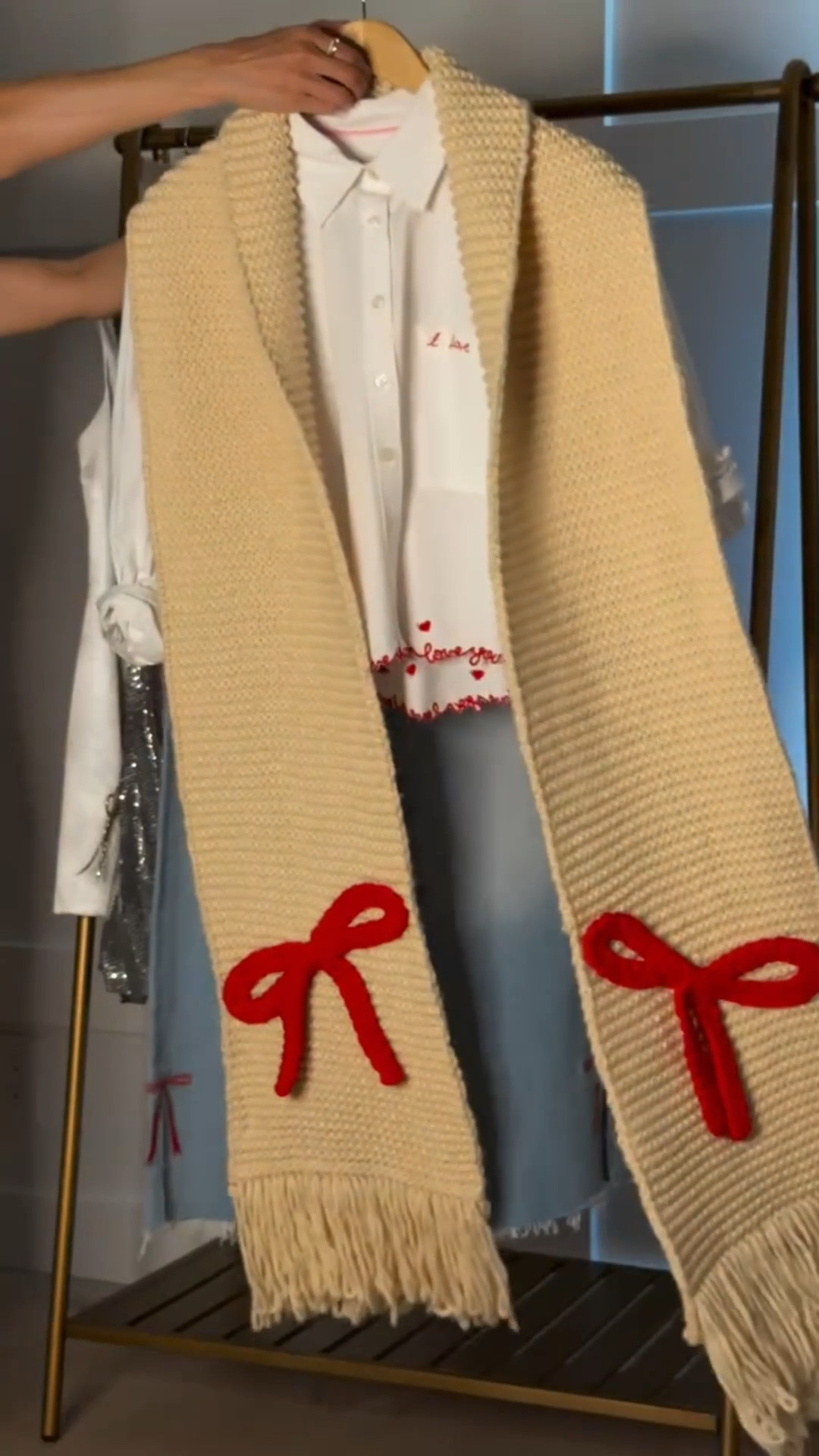 Scroll to shop!! Follow for more!!! Xo! 💫

#LTKBeauty #LTKFindsUnder100 #LTKFindsUnder50