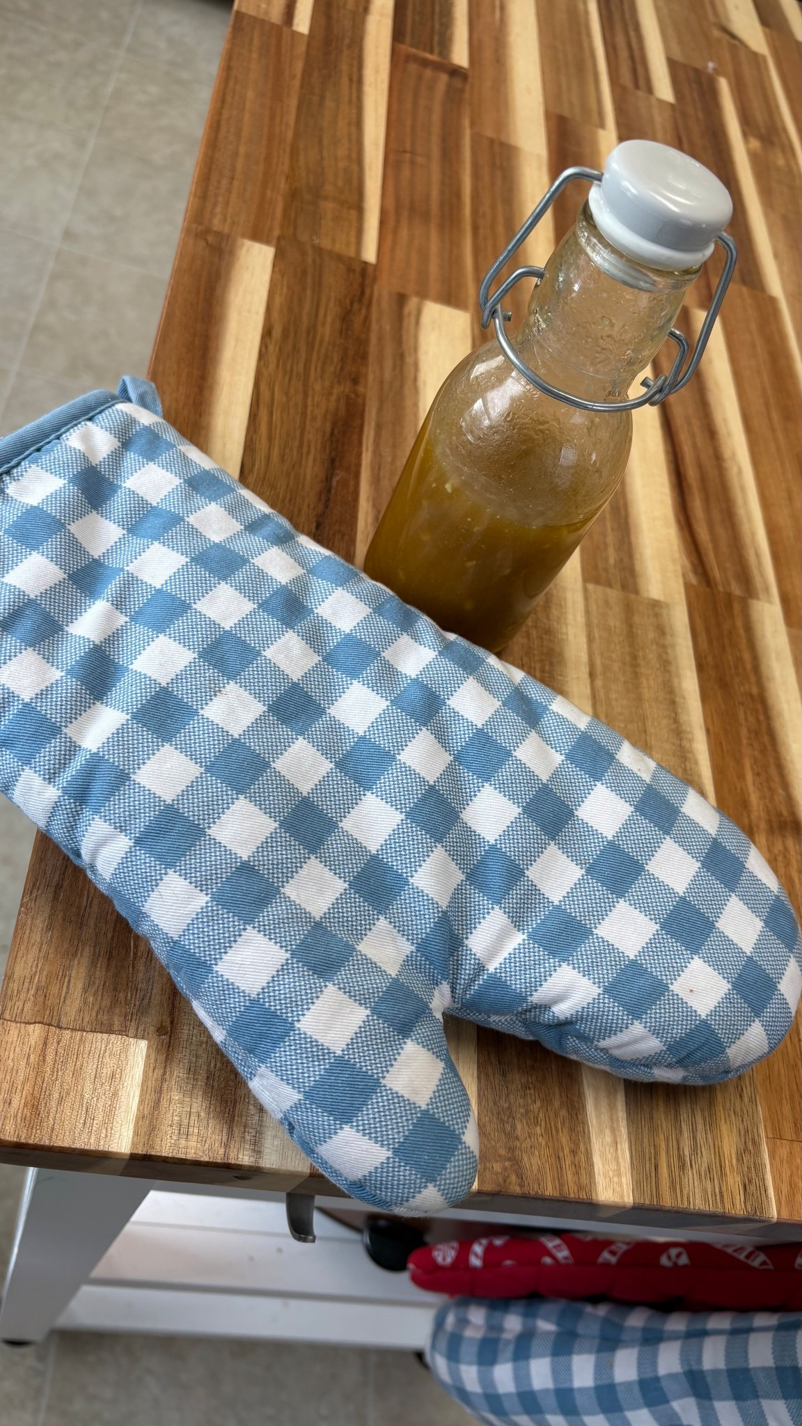 My top 2 Amazon home must haves 🩵 bottle is AMAZING for homemade syrups and salad dressings !! 

#LTKfoodie #LTKHome #LTKSaleAlert