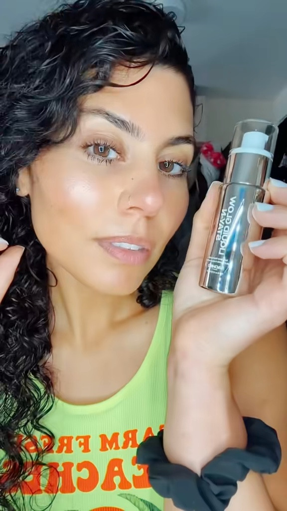 That sun kissed glow? Yeah, it’s staying all day thanks to @sacheubeauty Liquid Glow Stay-N ✨ Add this to your summer makeup routine ASAP — linked it below for you 

#Glow #SacheuBeauty #AllDayWear #Makeup #SummerGlowUp #Highlighter #Illuminator #Bronzer 

#LTKGiftGuide #LTKHoliday #LTKselfcare