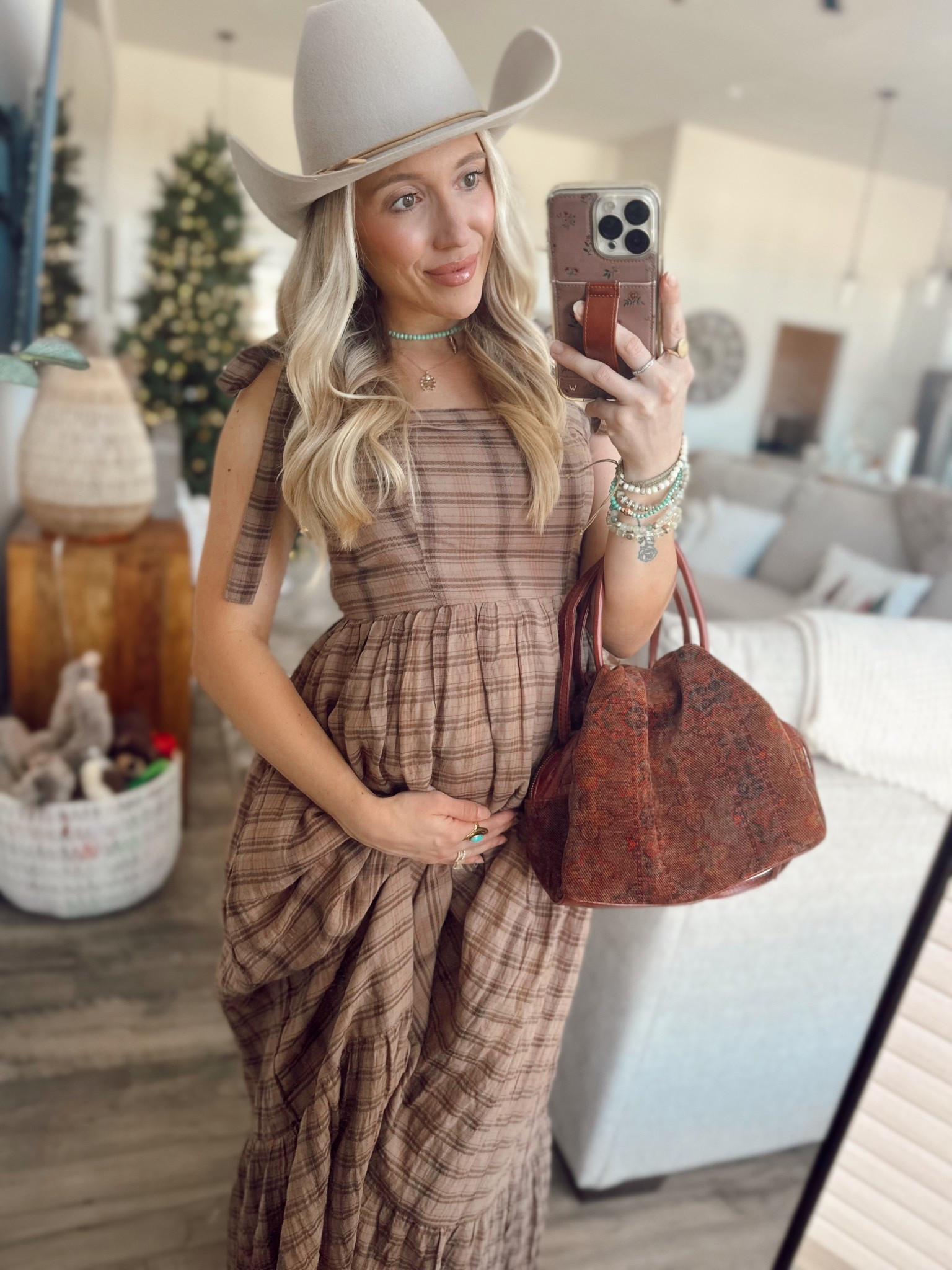 🐻🤎🥨🍂fall

2nd trimester fashion, bump friendly ootd, fall family photos, holiday outfit, pregnancy style, wester style, western dresses, 3rd trimester, 20 weeks pregnant, 29 weeks pregnant, winter pregnancy style, fall pregnancy style 

#LTKSeasonal #LTKBaby #LTKBump