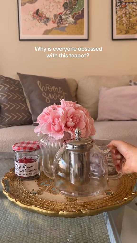My current obsession 🤍 this gorgeous glass teapot makes every tea moment feel elevated and aesthetic. It’s giving slow mornings, soft light, and main character energy.

Linked here ✨

#LTKHome
#LTKFinds
#HomeAesthetic
#KitchenDetails
#GlassTeapot
#TeaTime
#CozyLiving
#HomeInspo
#SimpleLuxury
#EverydayElevated


#LTKdayinmylife #LTKgrwm #LTKootd