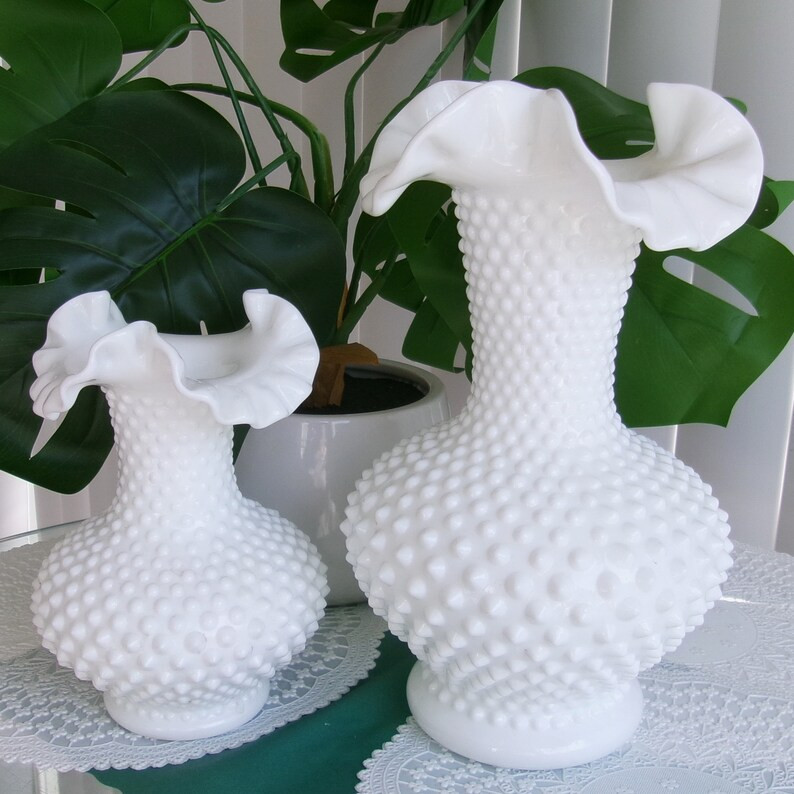 Vintage Fenton Milk Glass Ruffled Vase Set - Etsy | Etsy (US)