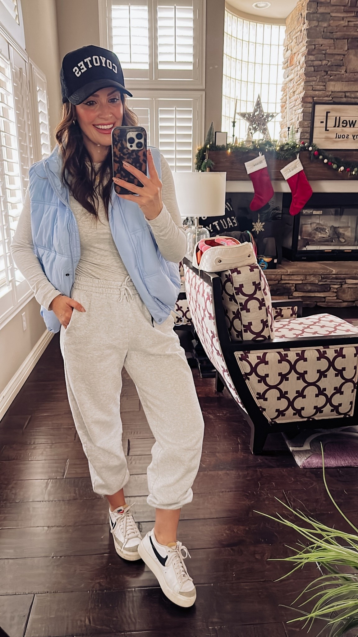 Rainy day cozies☔️

#LTKootd #LTKOver40 #LTKdayinmylife