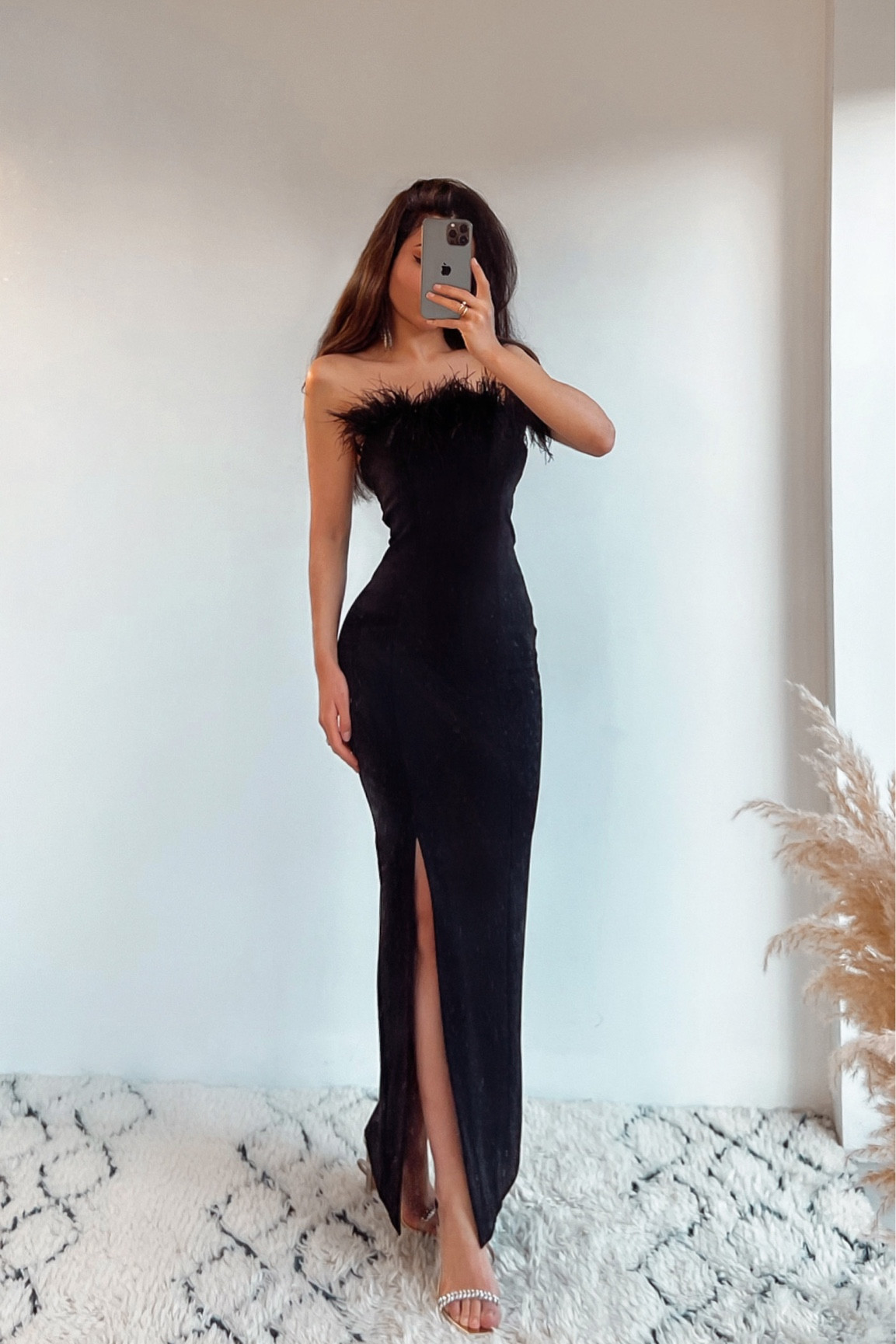 A Feather little black dress moment 🖤

#LTKeurope #LTKbeauty #LTKSeasonal