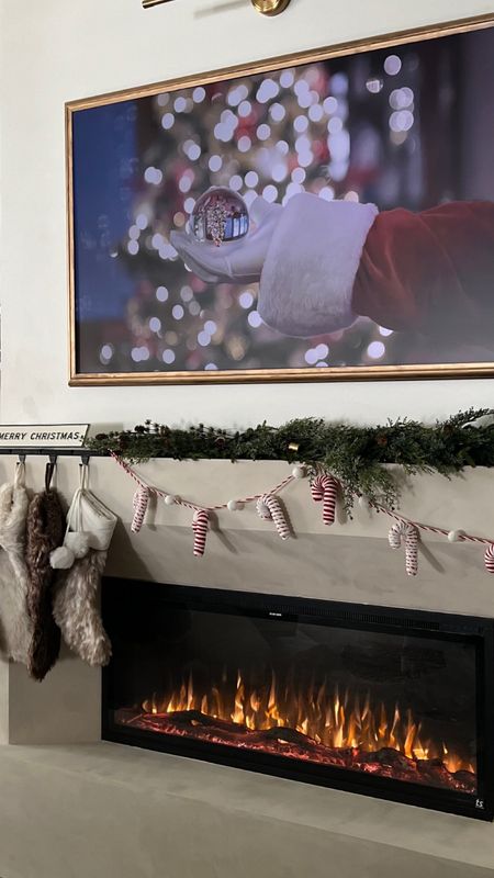 DIY mantle just in time for the holidays. 