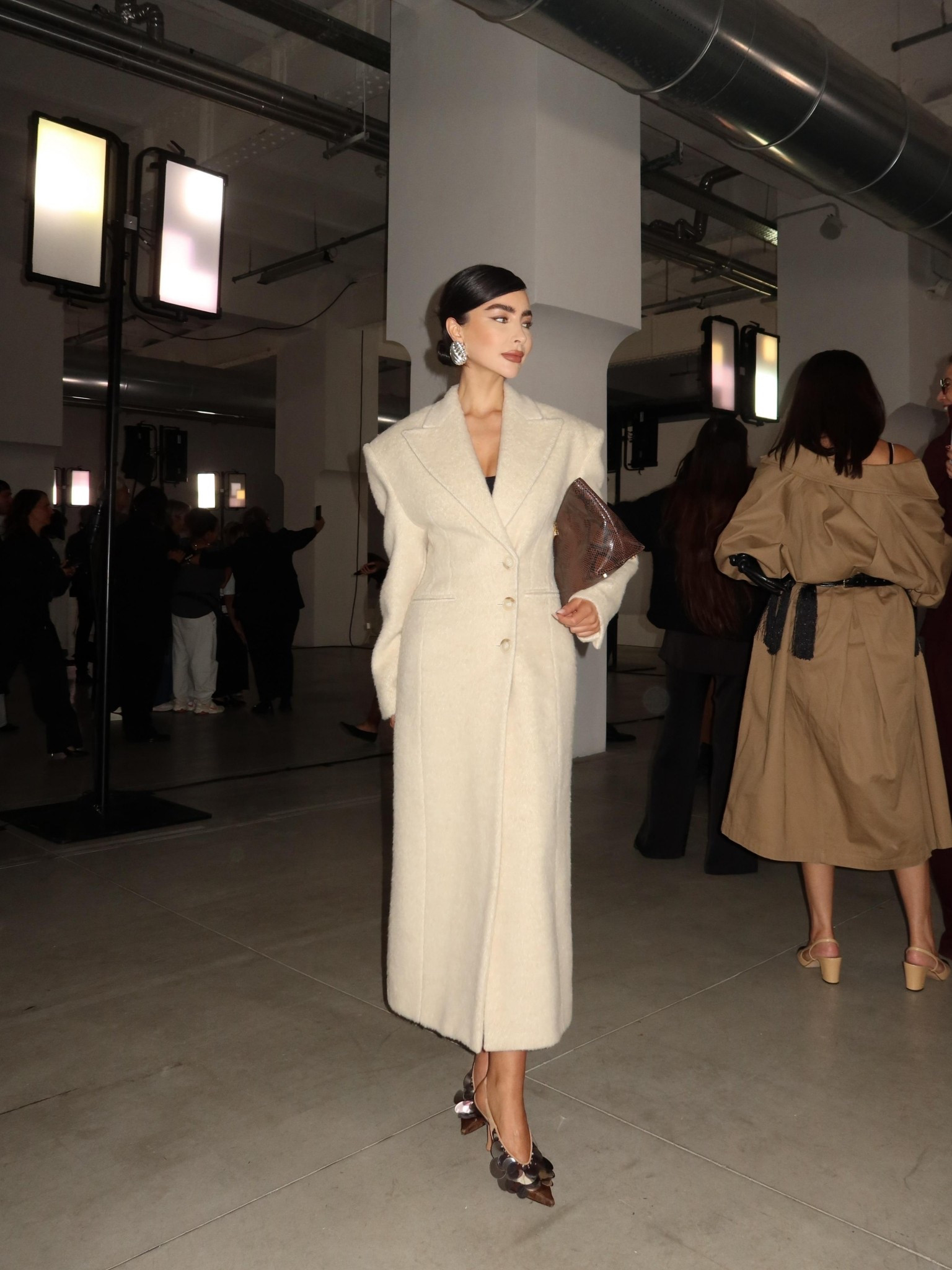 Milan Fashion Week, MFW, Camilla and Marc Poppy snake clutch, The Andamane Ottavia Coat, Jimmy Choo Isa 95 pumps

#LTKFashionMonth #LTKspring #LTKaustralia