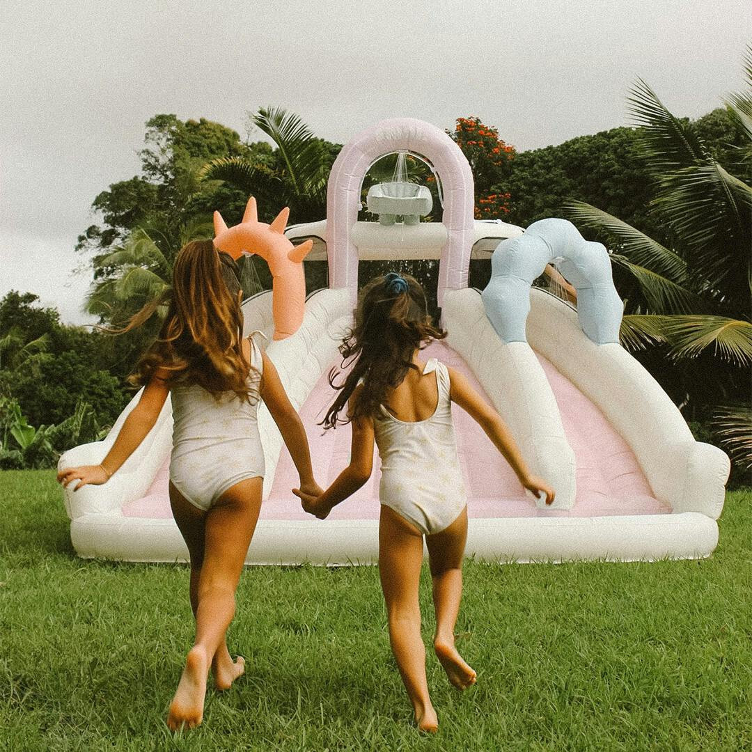 Sunny Splash | Maisonette