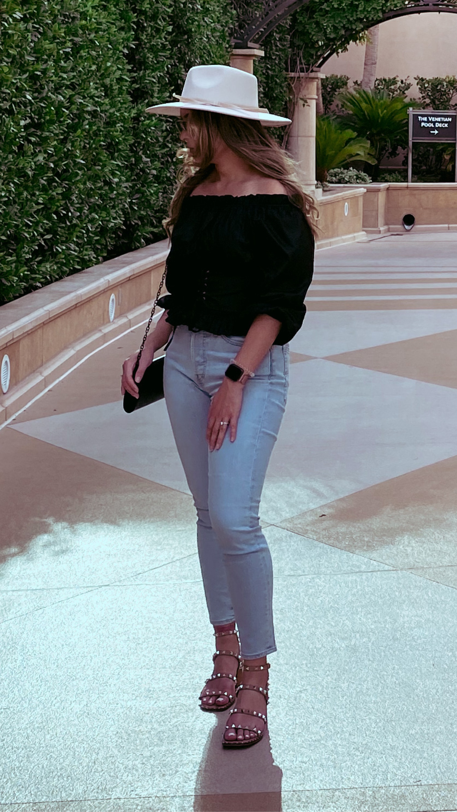 Vegas Outfit | Casual Outfit | Date Night Outfit | Off Shoulder Shirt | Levi Jeans | Cute Outift | Vacation Outfit | Trending Outfits | Vegas Style | Fedora Hat | Beige Hats 

#LTKshoecrush #LTKstyletip #LTKtravel