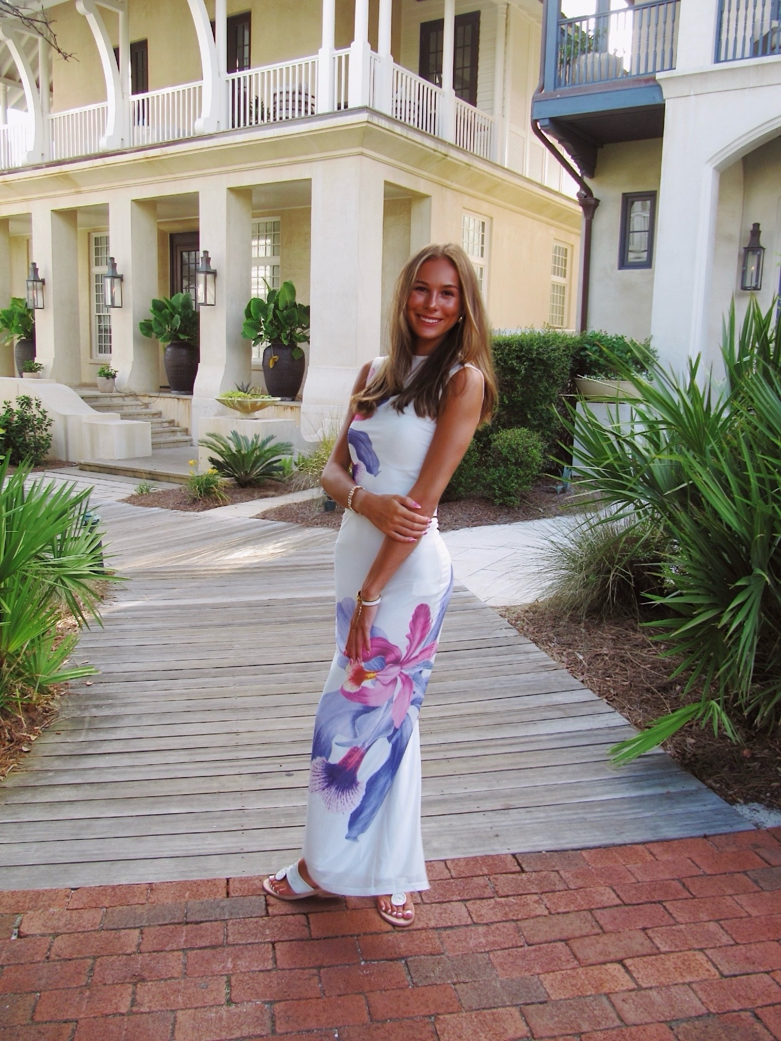 Loving it here 🌺

#LTKSummerSales #LTKStyleTip