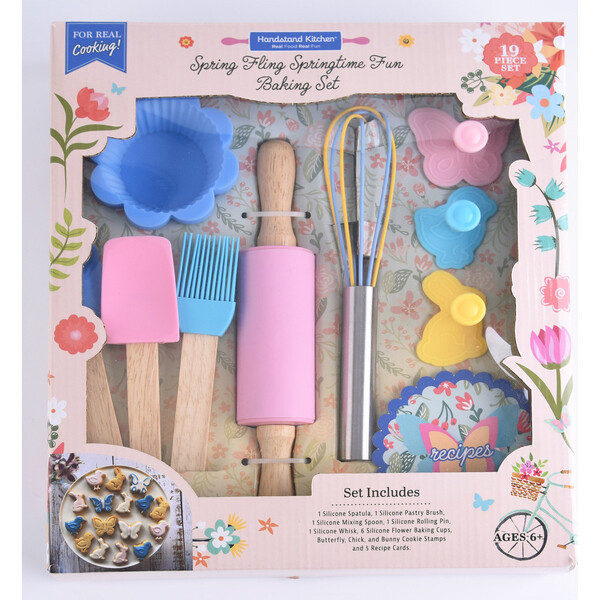 Springtime Fun Baking Set | Maisonette