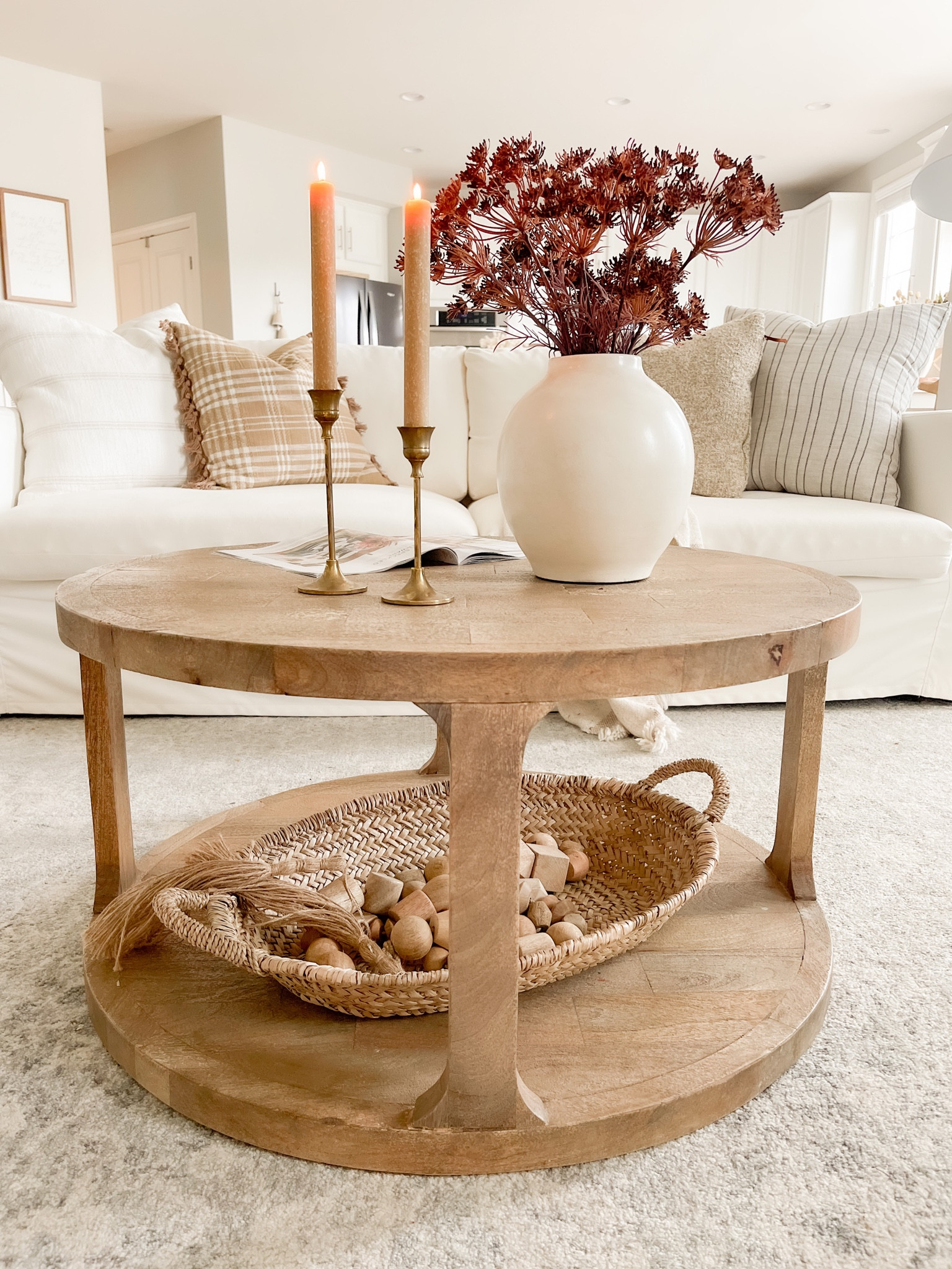 Fall coffee table decor 🍁

Round wood coffee table, fall coffee table styling, white slipcovered sofa

#LTKSeasonal #LTKhome #LTKstyletip