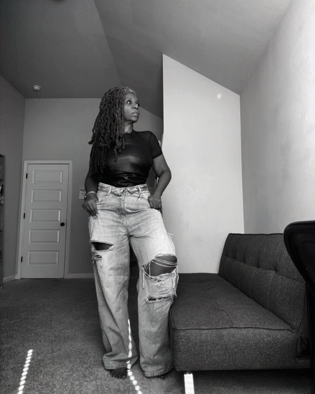 I’m obsessed with these foldover waist jeans, because the waist cinch is ✨ and they’re so comfy.  

#LTKootd #LTKgrwm #LTKOver40