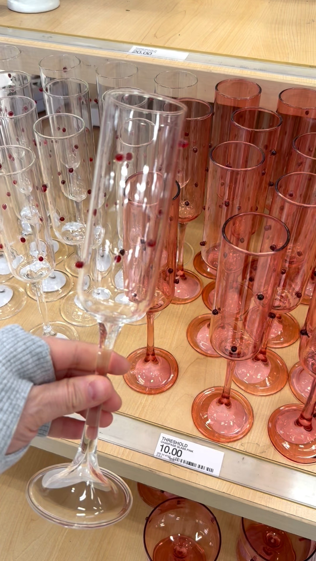 Loving all the Cute champagne and wine drinkware! This would be so cute for a Galentines Party! 🥂💖



#valentinesday #vday #party #entertaining #hosting #galentinesparty #girlsnight #target

#LTKValentine #LTKHome