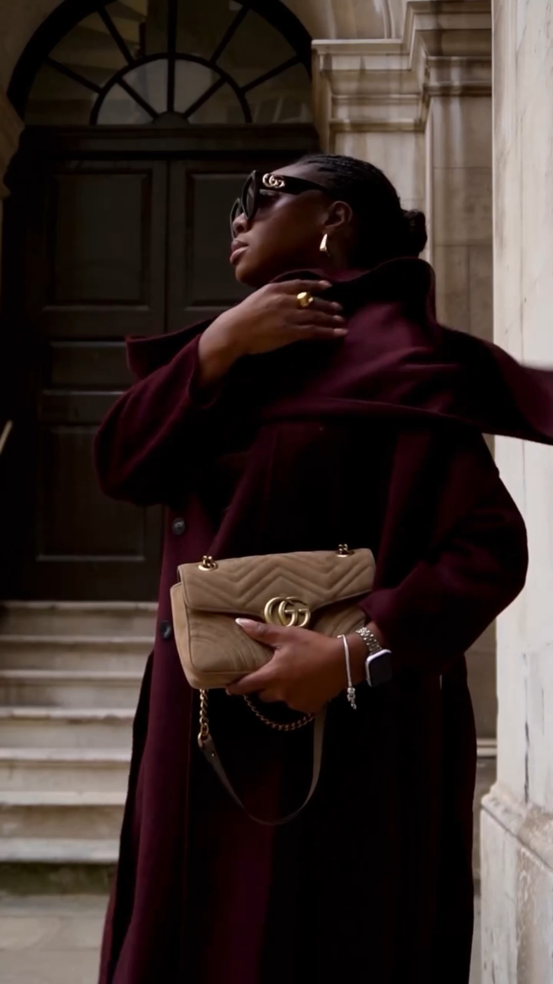 How To Style It… #TheEricaEdit

Drop SHOP in the comments to receive a DM with the direct GTL link to this entire outfit! ✨

- Coat @riverisland x @olivia_attwood 
- Dress @veryuk x @michkeegan 
- Boots @reiss 
- Marmont bag & GG Sunglasses @gucci 
- Gold ring & gold fin earrings @marksandspencer 
- Charm bracelet @theofficialpandora 
- Loveshine Lipsticj @yslbeauty 

#autumnootd #winterootd #burgandy #monochromatic #midsizeoutfits #wintercoat #highlowstyle #blackgirlluxury @marksandspencerstyle @riverislandpr #size14 @yslbeauty @lorealgroupe https://liketk.it/5rasl

#LTKstyletip #LTKbag #LTKmidsize