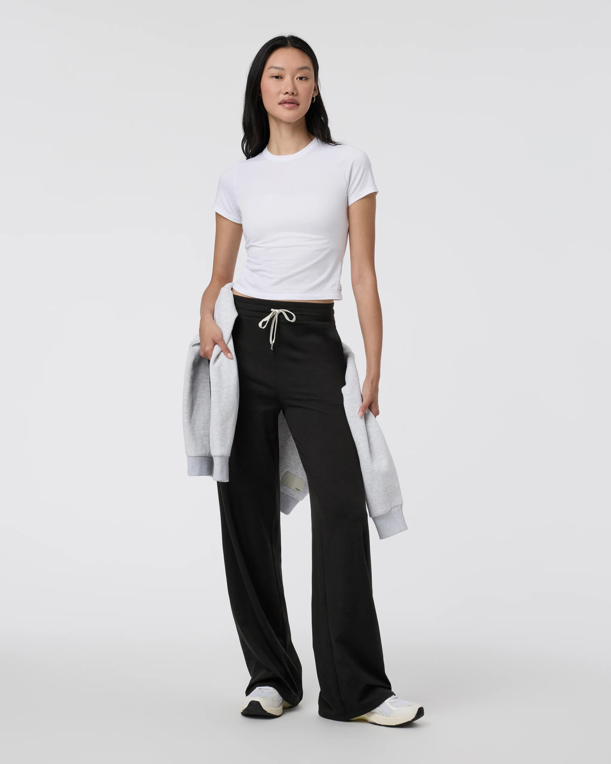 Halo Essential Wideleg Pant - Long | Vuori Clothing (US & Canada)