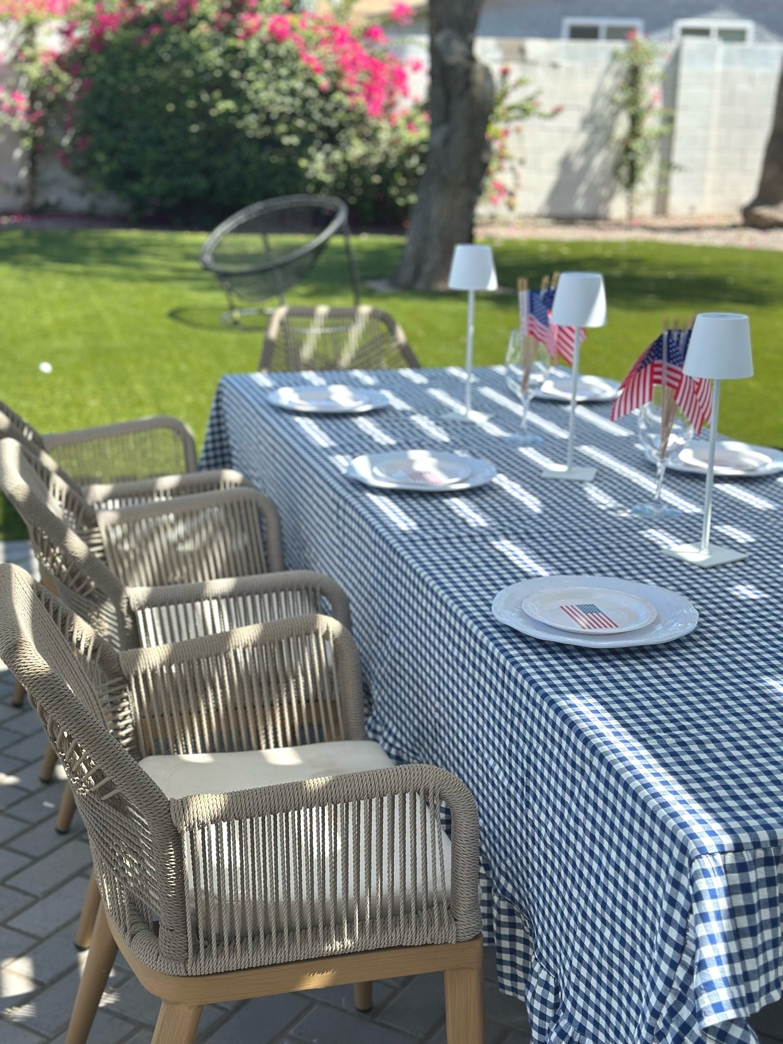Memorial Day Tablescape 🇱🇷

Patio, Gingham, Red, White, Blue, Flags, Table Lamps, Flag Plates, Hosting, BBQ