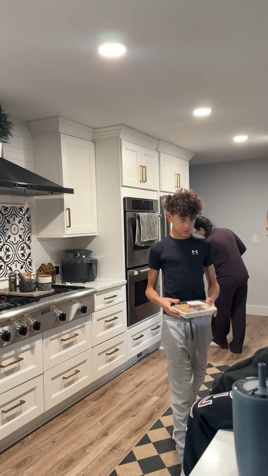 Morning vlogs will always be my favorite - Esme was crying cause she took a tumble down a few stairs 🫠

Everything you see I used is linked in my LTK 🖤
Before school routine, day in the life, New Jersey, mom of two, skincare for moms 



#LTKmorningroutine #LTKmomlife #LTKdayinmylife