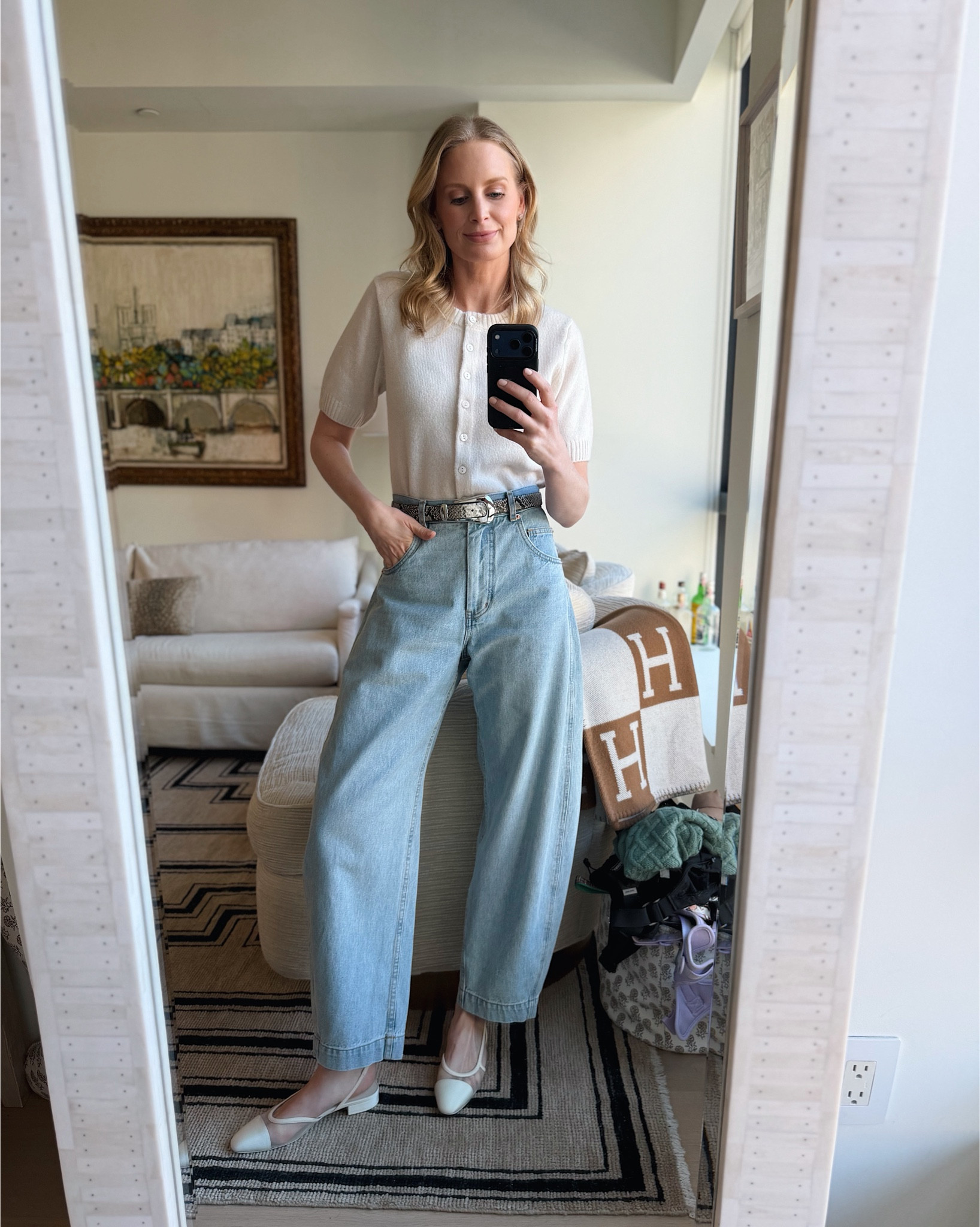 Today’s look! Wearing an XS in the sweater - shoes are Chanel 🤍

#LTKootd