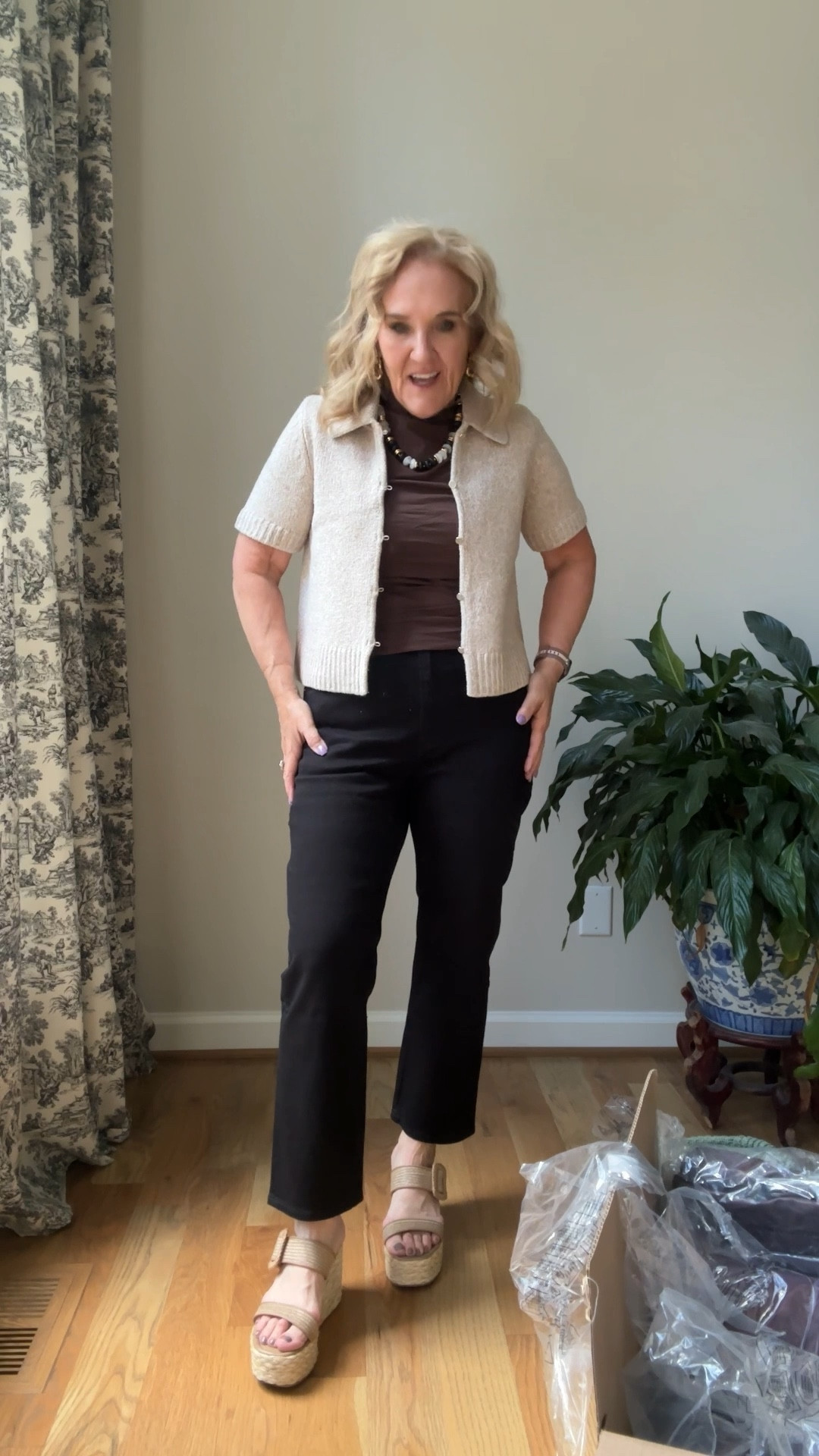 Wearing the high rise ankle straight jean in no fade black. Size 29 short also linking the curve love version. Extra 15% off code DENIMAFF
Sweater size medium. I love theyr sweaters for fall. Always great quality. 
The top is a fitted ruched side shell. Almost sleeveless and a Mockneck 

#LTKautumn #LTKOver40 #LTKFindsUnder100