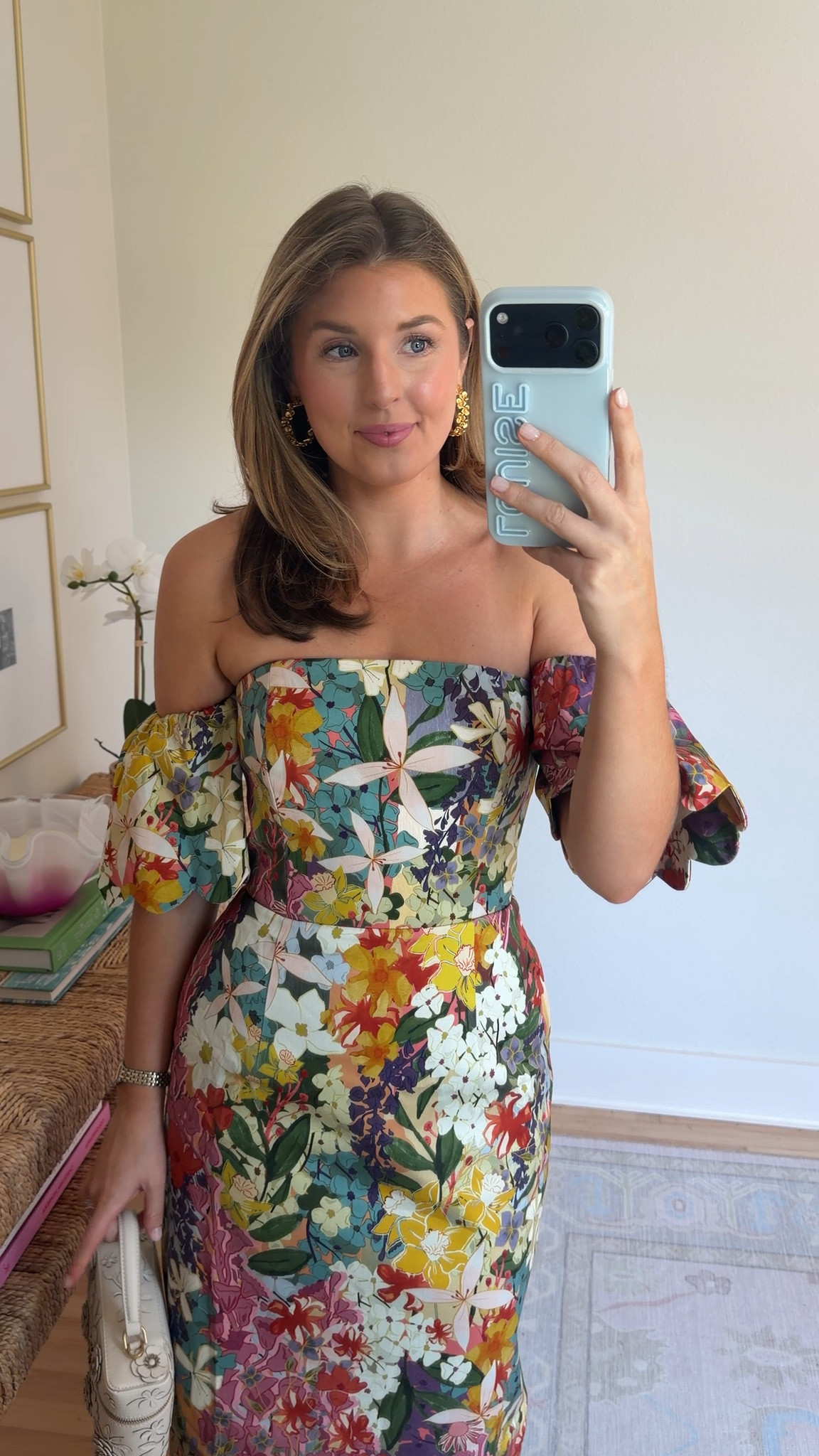 Stunning wedding guest look! Wearing a 2