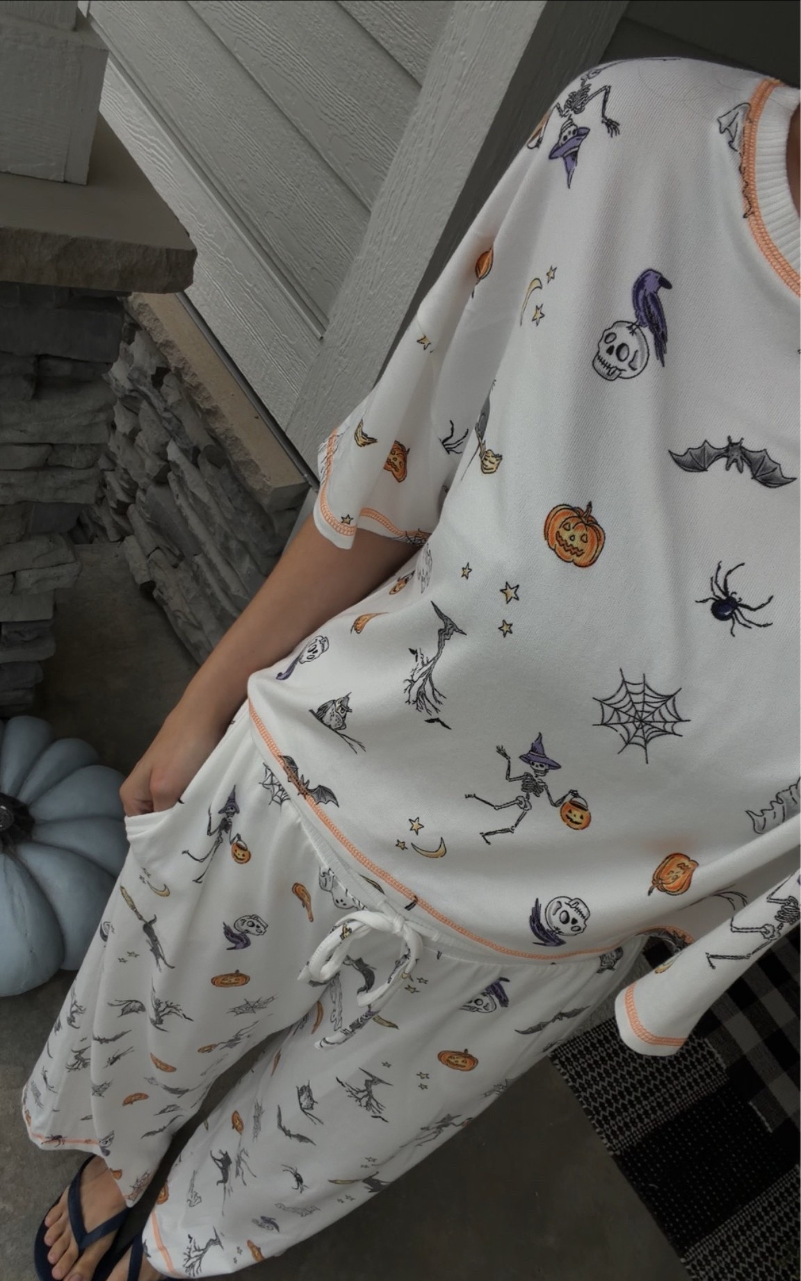 cutest halloween pj’s. bonus points because my toddler is loving naming all the “pooky” stuff on them 🕷️🐈‍⬛🎃