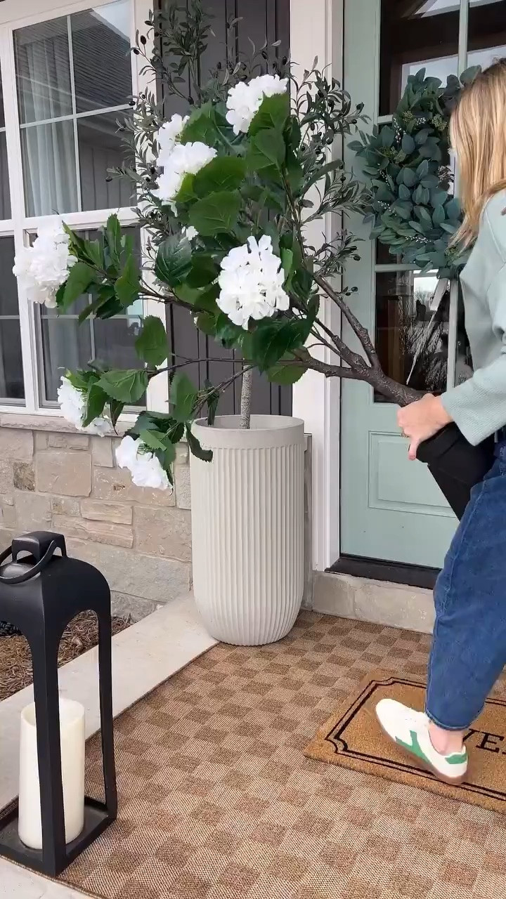 Runnnnn - this price won’t last long on these 😍 These faux hydrangea trees are so cute for summer front porch decor or on your patio! I found the planters on Amazon as well! They are the 12” size! 

Comment PORCH below to have the link to these + my other spring porch decor sent straight to your inbox! 

Summer porch 
Porch decor 
Spring front porch decor 
Front porch 
Patio design 
Patio decor 
Amazon finds 
Amazon home 
Exterior design 
Summer decor