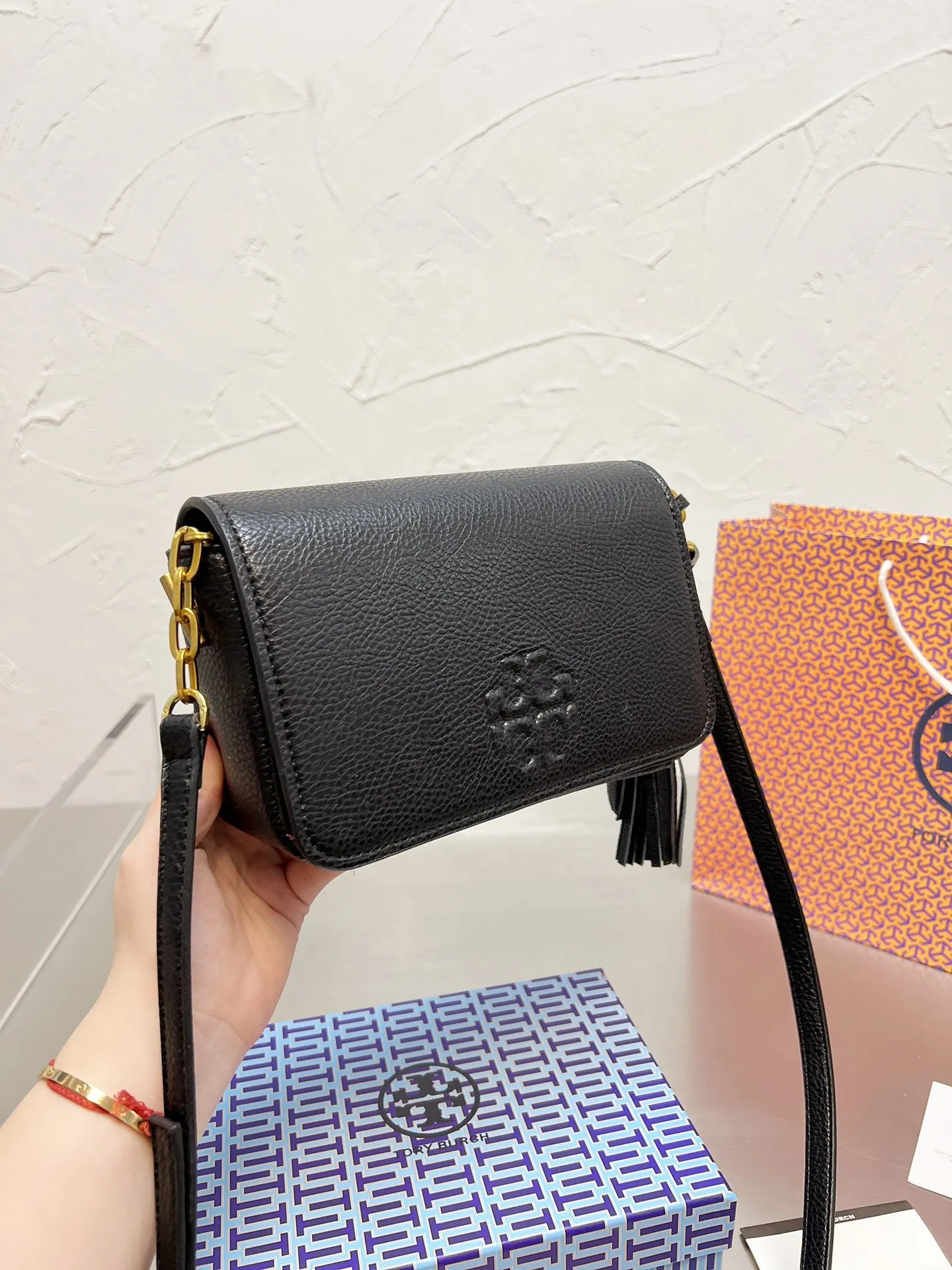 Tory burch camera bag Hardware lining hollowed out logo with origin standard inside size 21x12cm ... | DHGate