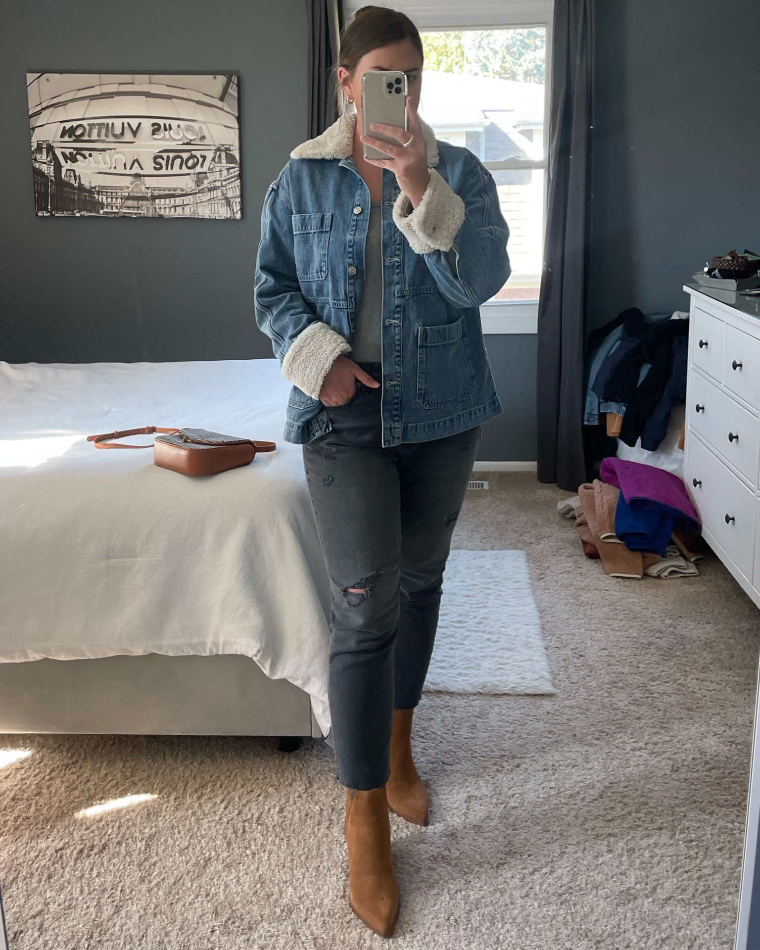 Jacket runs very oversized, I’m wearing a size XS. Wearing a large bodysuit, I sized down in the jeans and shoes are TTS.

#falloutfits #fallstyle #fallfashion #boots #booties #jeans #denim #jeanjacket #denimjacket #bodysuit #purse #handbag #target #dsw #hm #oldnavy #amazon

#LTKunder100 #LTKsalealert #LTKSeasonal
