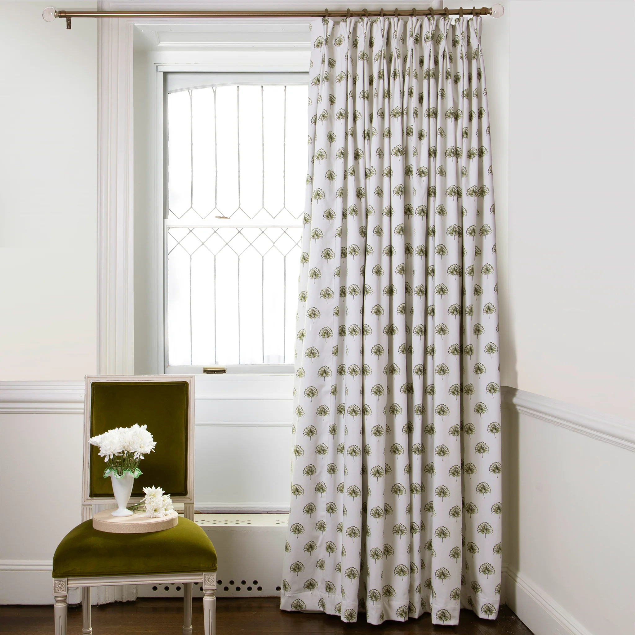 Penelope Moss
                Custom Curtain | Pepper