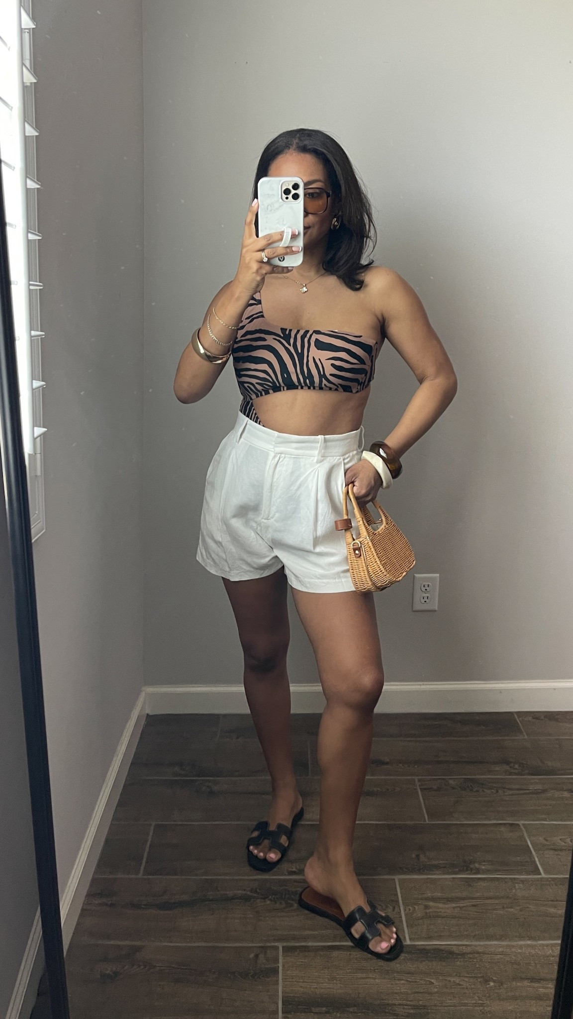 Loveee this one piece. It’s so flattering! Wearing a small. Shorts are also a size small 

#LTKFindsUnder50 #LTKFindsUnder100 #LTKSwim