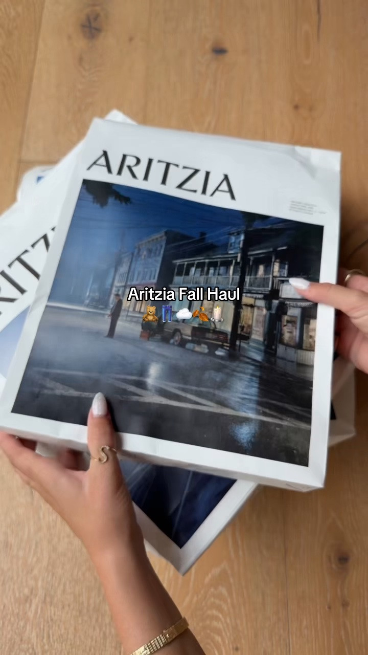 Aritzia fall haul 🍂 Picked up some cozy new pieces for fall and I already have a feeling these are all going to be 10/10. 😍 Can’t wait to share a full try-on + styling videos with everything!

I’ll have everything I ordered linked on my LTK. 🖤


Aritzia fall haul, fall fashion, cozy fall outfits, Aritzia new arrivals, fall wardrobe staples, neutral fall style @Aritzia