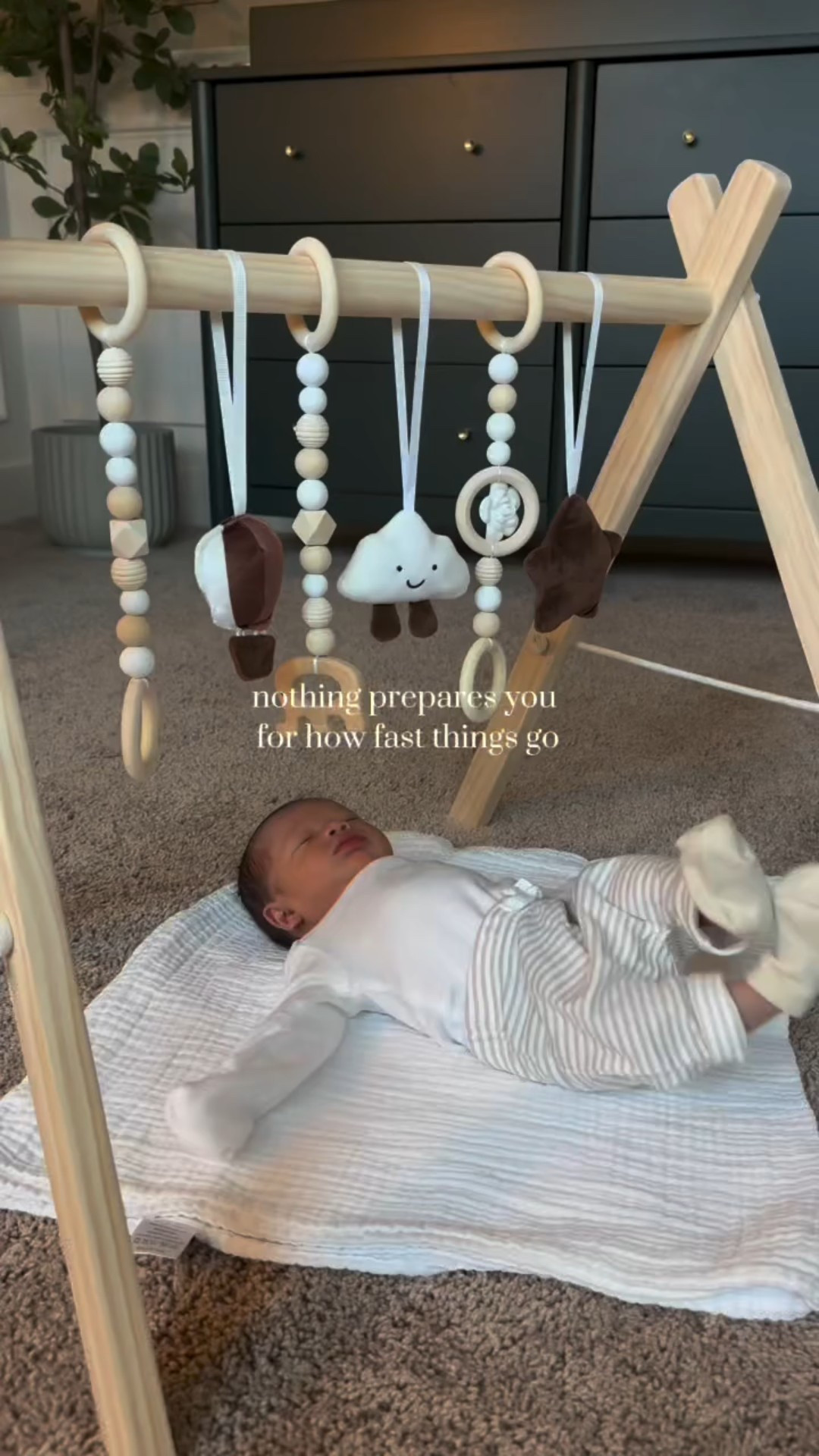 sharing some little details from our nursery room and while i was going through my camera roll i realized its all going by so fast 😩 

everything is linked in my LTK 

 #babyboy #nursery #nurserydetails #nurseryinspiration #nurseryinspo #boynursery #neutralnursery #neutralnurserydecor #babyroomdecoration #babyboyroom