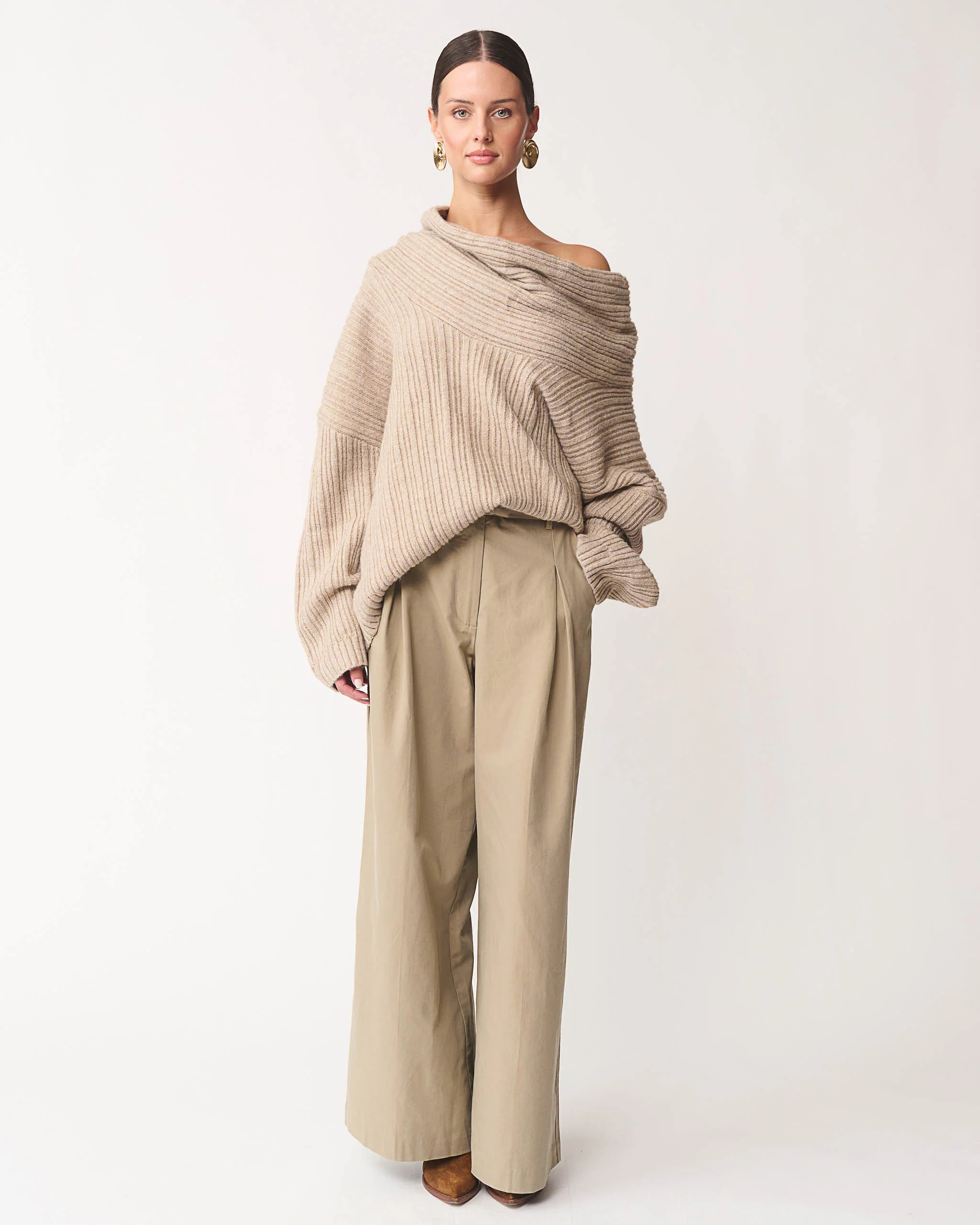 Paola Falling Shoulder Knit Sweater | Benaar La