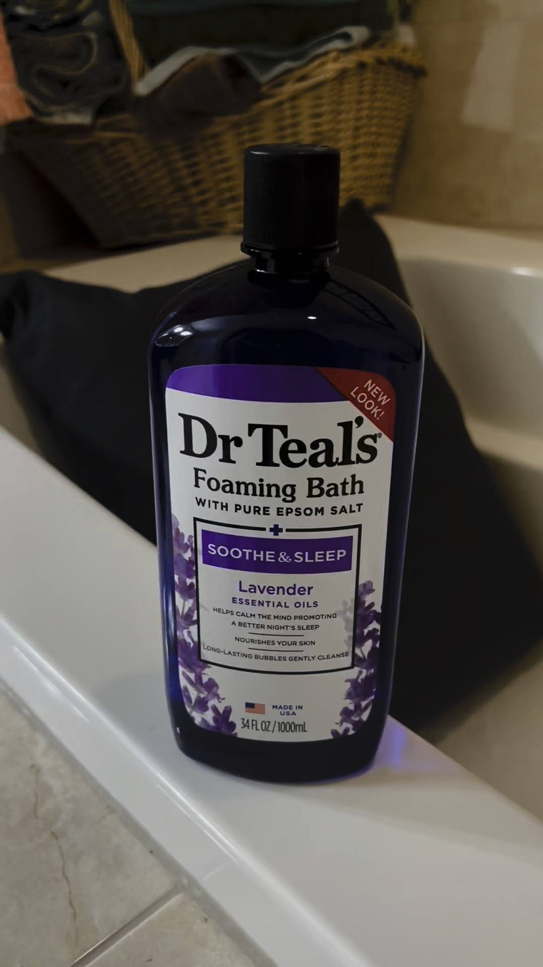 I love a relaxing bath before I go to bed and these two items have made my night time ritual A1 ❤️ 
My pillow color is charcoal and is a size large! Unfortunately on Amazon they don’t sell the large currently ☹️