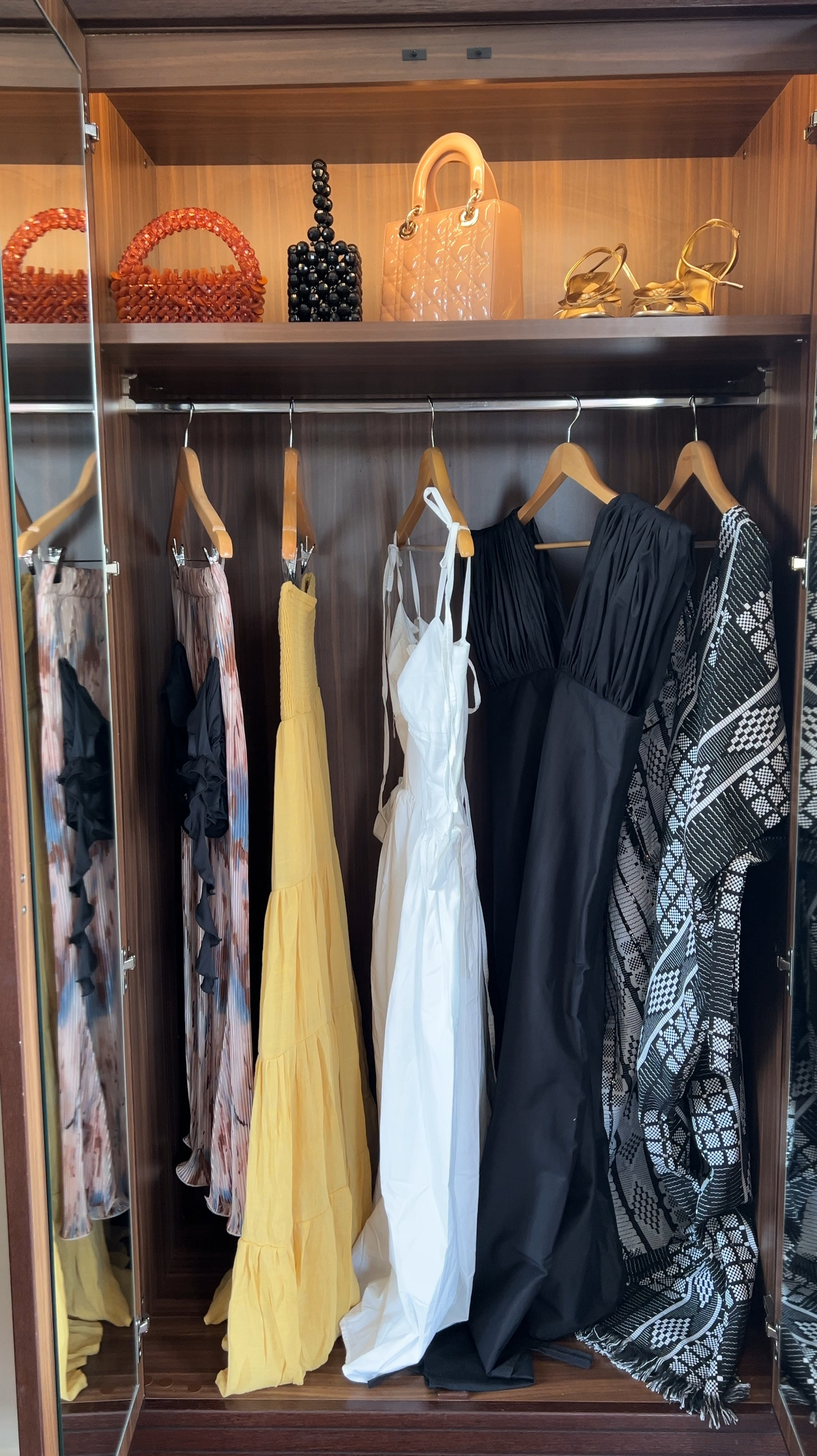 Summer Vacation Wear


#LTKStyleTip #LTKTravel #LTKVideo