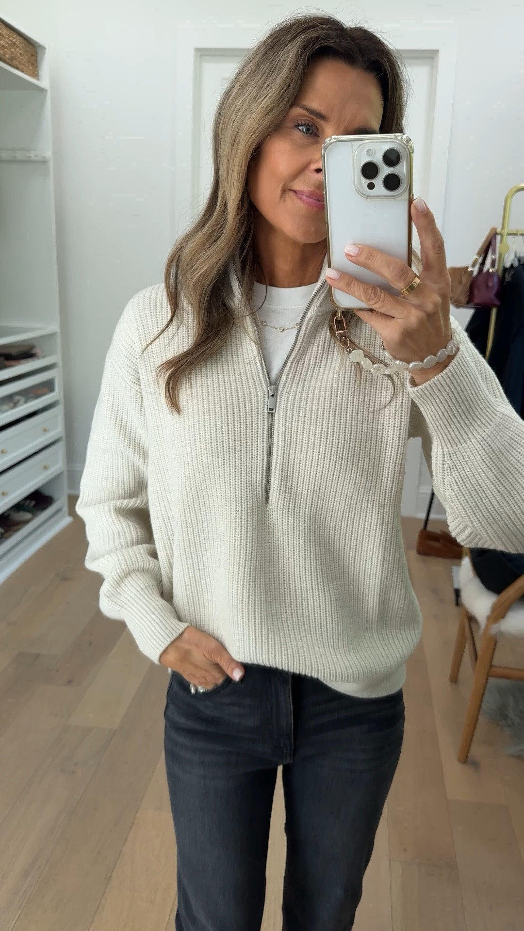 Quince fall drop! I’m 5’6’’.
-All coats and sweaters size XS
-Black quilted coat I could use a S in, it’s tight in the shoulders!
-Would size down in the white sweater
-Crepe pants size 2
-Jeans size up
-Woven leather crossbody bag
@onequince #QuincePartner #liketkit
