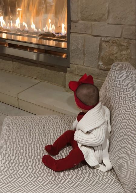 Baby girl’s outfit with the kyte baby zippered footie in cardinal. Pairing with MM LaFleur’s mini Snyder cardigan. 

#LTKHoliday #LTKbaby