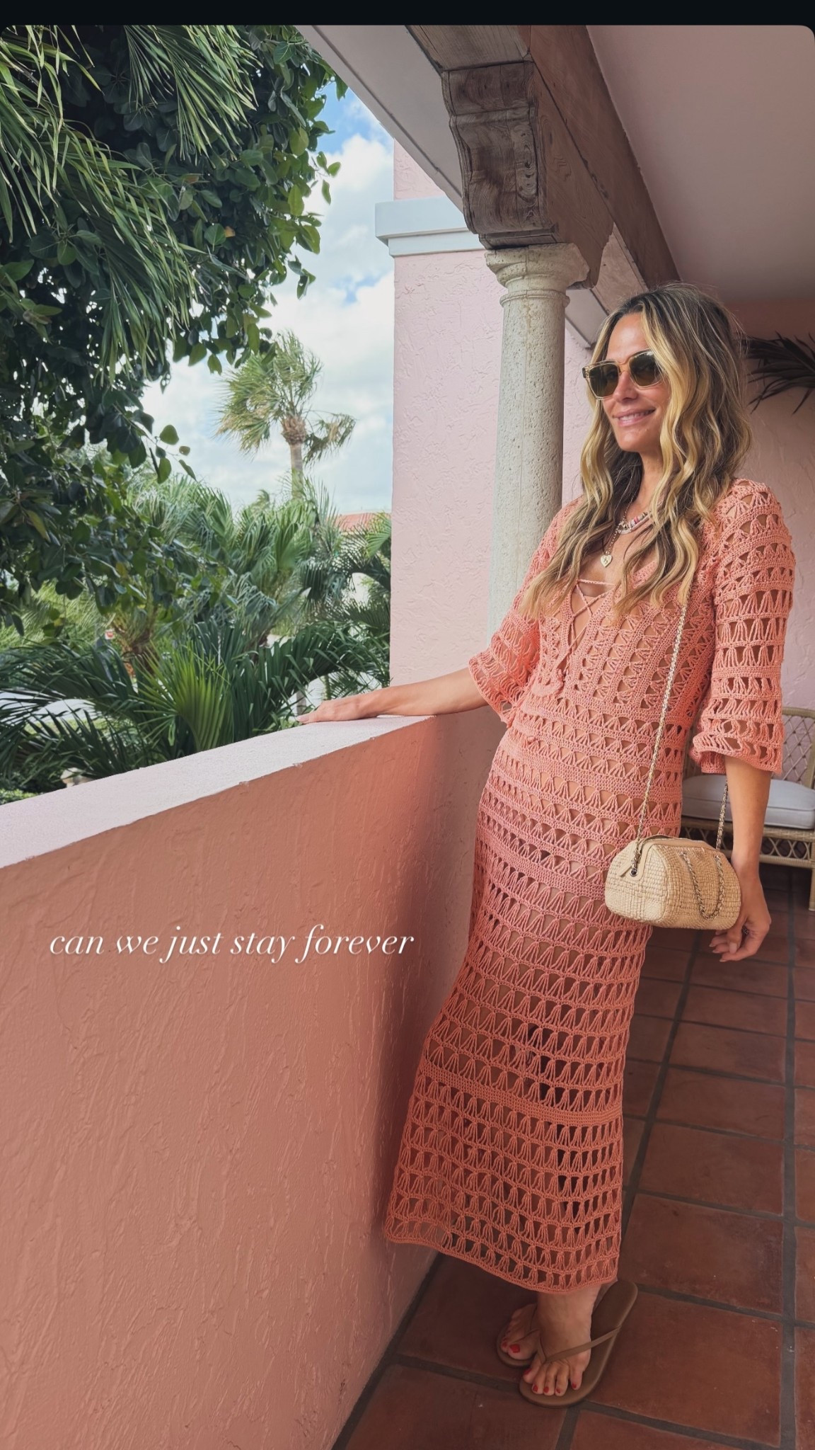Molly sims
Celebrity style
Crochet dress