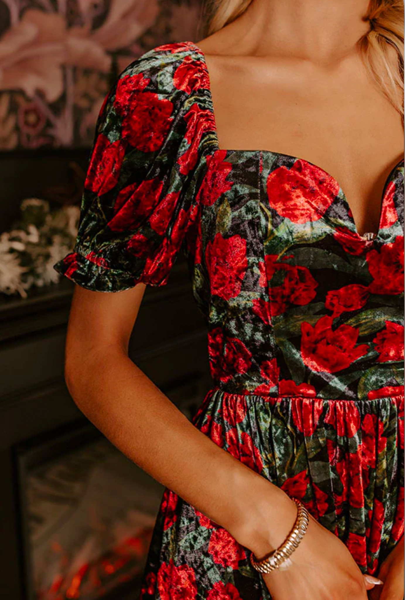 IN LOVE. The prettiest dress!!

#LTKSeasonal #LTKHoliday #LTKGiftGuide