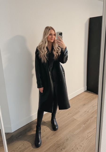 Obsessed with my new trench! Can’t wait to style it in so many different ways! Perfect over jeans , dresses, skirts you name it ! 🥰😍🥳

#LTKstyletip #LTKSeasonal #LTKworkwear