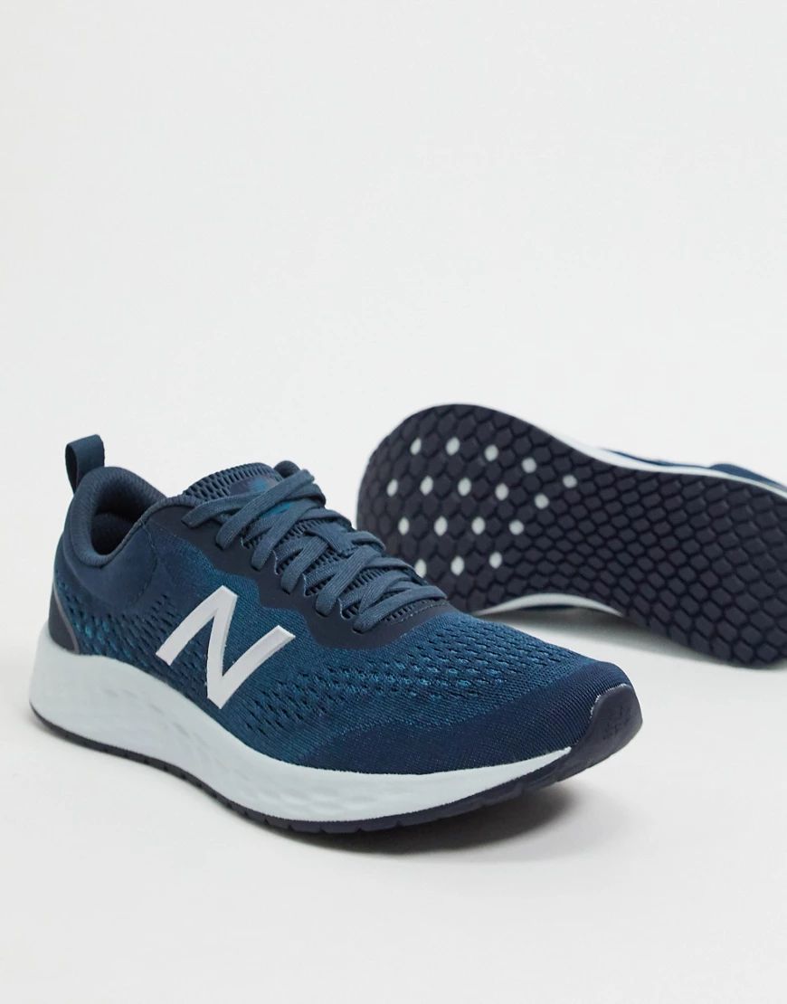 New Balance Running - Arishi - Sneakers in blauw | ASOS (Global)
