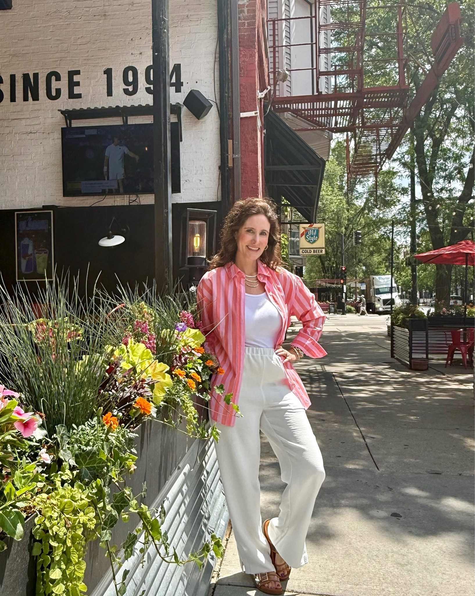 The Mix & Maximalist trend keeps popping up all around me and I’m loving every colorful, bold, layered (well, it’s been 90°+ degrees here so not too layered 🤪) minute of it! 🎨✨

Look 1: Draper James linen wide-leg pants & the Mango pointelle top; has me looking like sunshine in an outfit! ☀️
Look 2: Clean whites meet preppy stripes with this oversized pink boyfriend shirt from Sonoma Goods For Life! 🍑💕

Both outfits are from @kohls 🩷

#KohlsStyle #MaximalistMood #MixAndMax #LTKStyle

.

.

.

.



#LTKFindsUnder50 #LTKWorkwear #LTKOver40