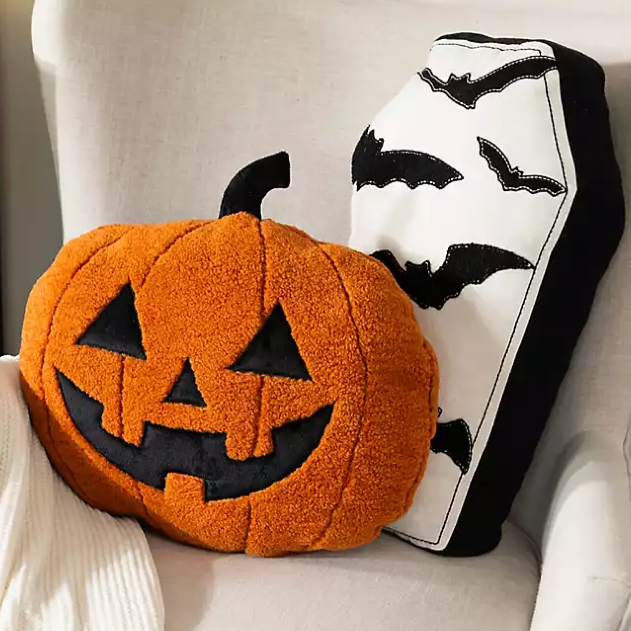 ✨Deal Alert✨ Halloween pillows at amazing prices, plus 30% off with code ENTIRE30. Pumpkin pillow, coffin pillow, ghost pillow

#LTKsalealert #LTKSeasonal #LTKhome