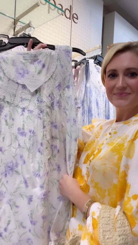 Come with me to pick the perfect Mother’s Day gift from @dillards @eileenwestdesigns !  Which one is your favorite?! I love the delicate florals and 100% cotton! They run generous, so I sized down from a medium to a size small! 

Comment “Mother’s Day!” for my gift ideas!!! 

#dillards #EileenWest  #dillardspajamas 