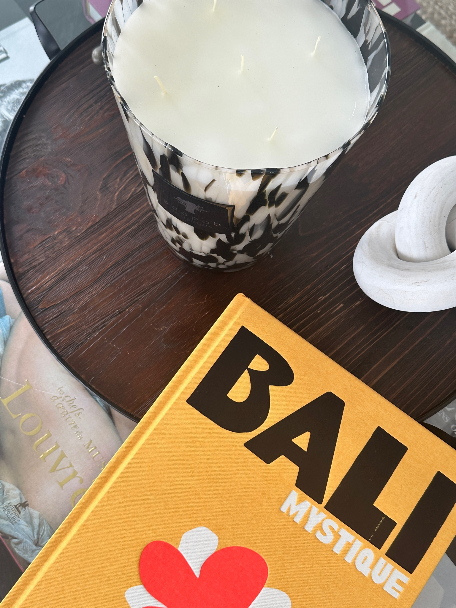 Get my coffee table decor! We collect coffee table books when we travel and keep them out as souvenirs ✈️

#LTKhome