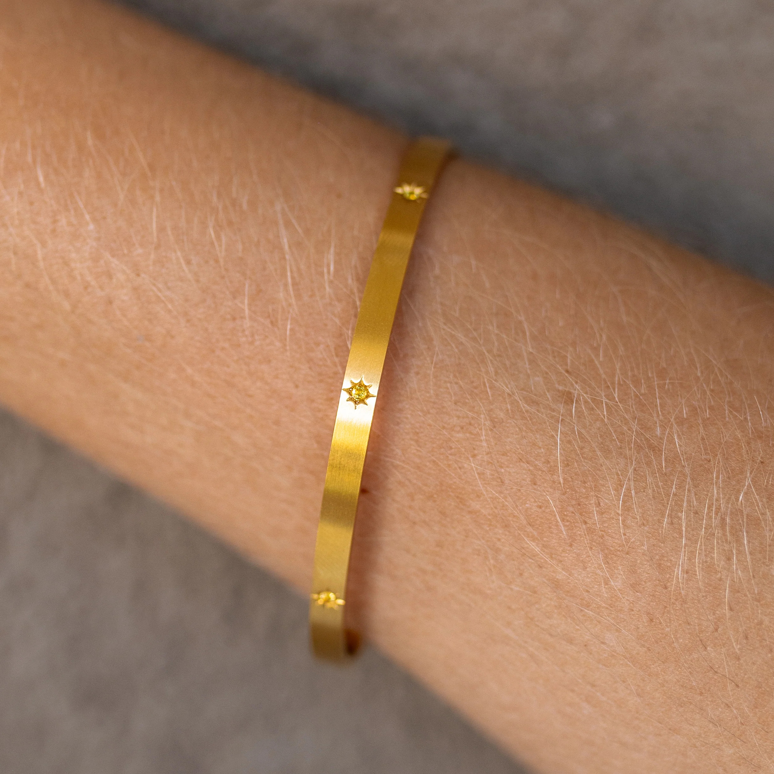 Star Crossed Bangle Gold | ALCO Jewelry
