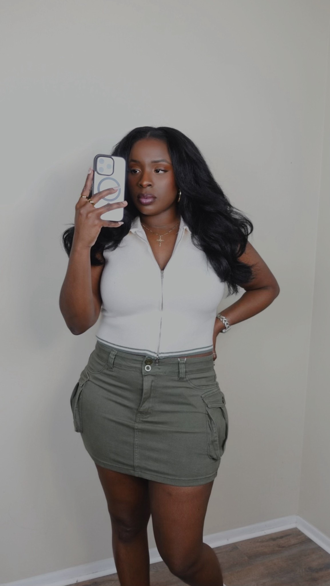 A moment for the skirt 

•I'm wearing a L
• It runs small order up 
•Purchased from Amazon 

#LTKMidsize #LTKFindsUnder50