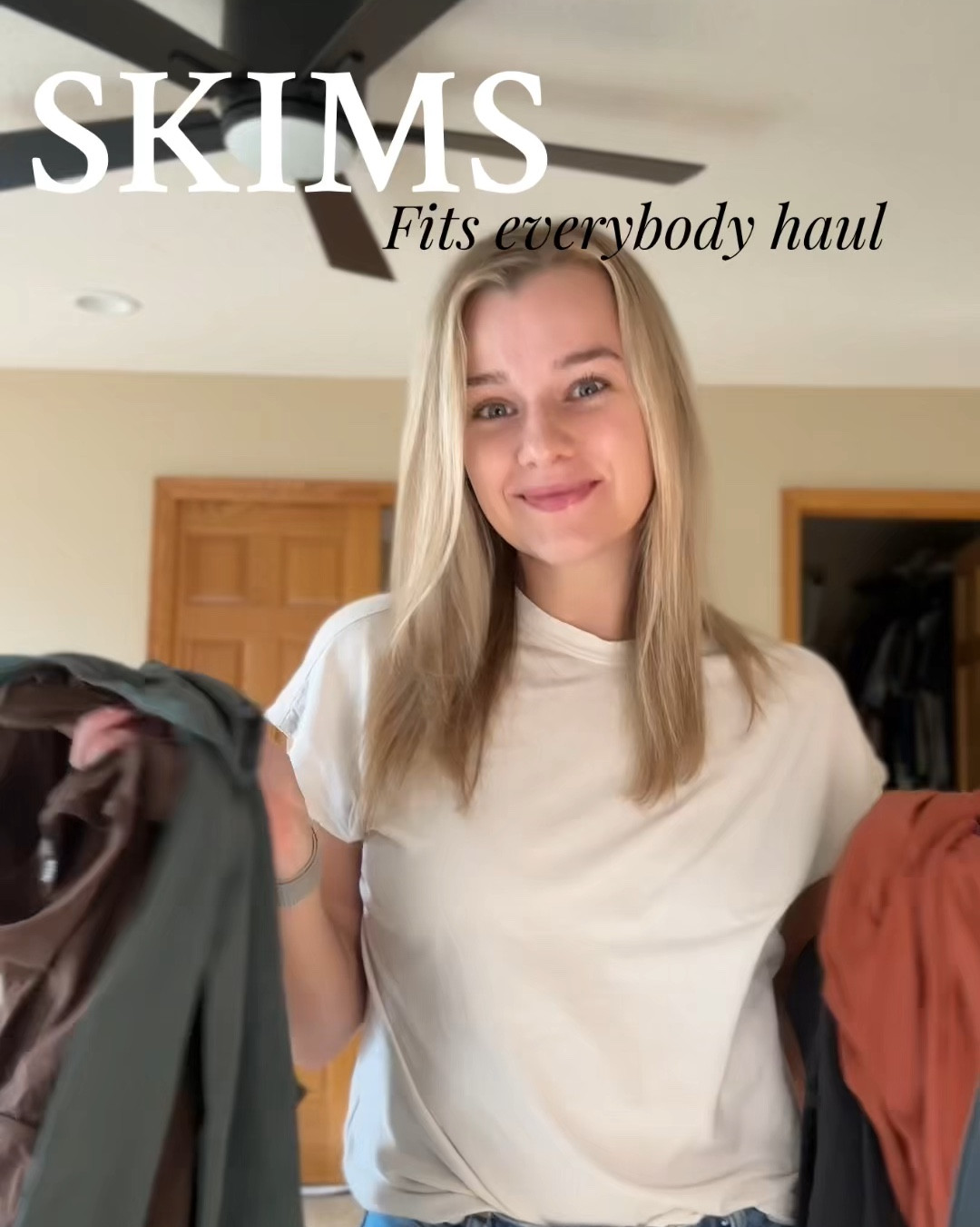 Skims fits everybody Long-Sleeve top & bodysuit. The brown also has a small turtleneck - which I love to use this one for layering. 

Size: small/true to size

#LTKStyleTip #LTKHoliday #LTKActive